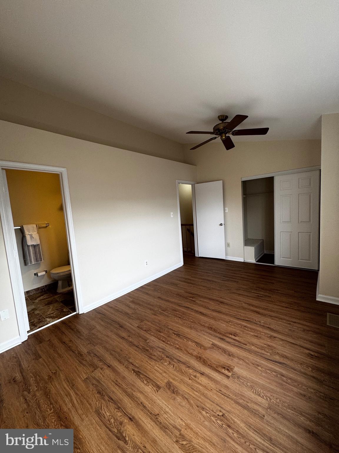 ROLLING RIDGE - Residential Lease