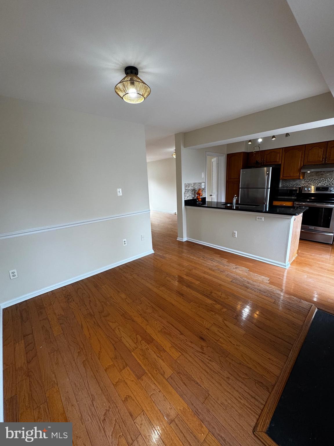 ROLLING RIDGE - Residential Lease