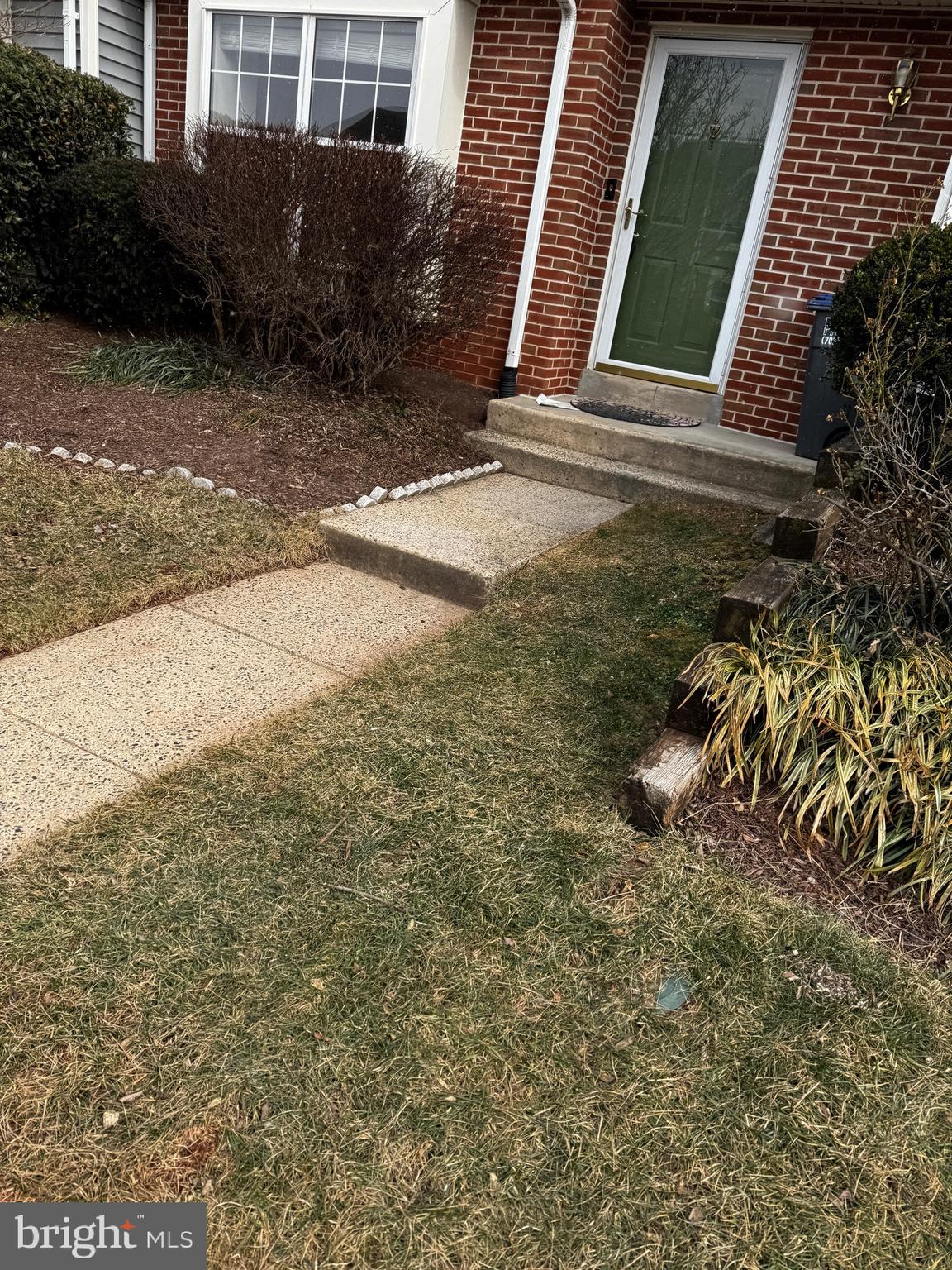 ROLLING RIDGE - Residential Lease