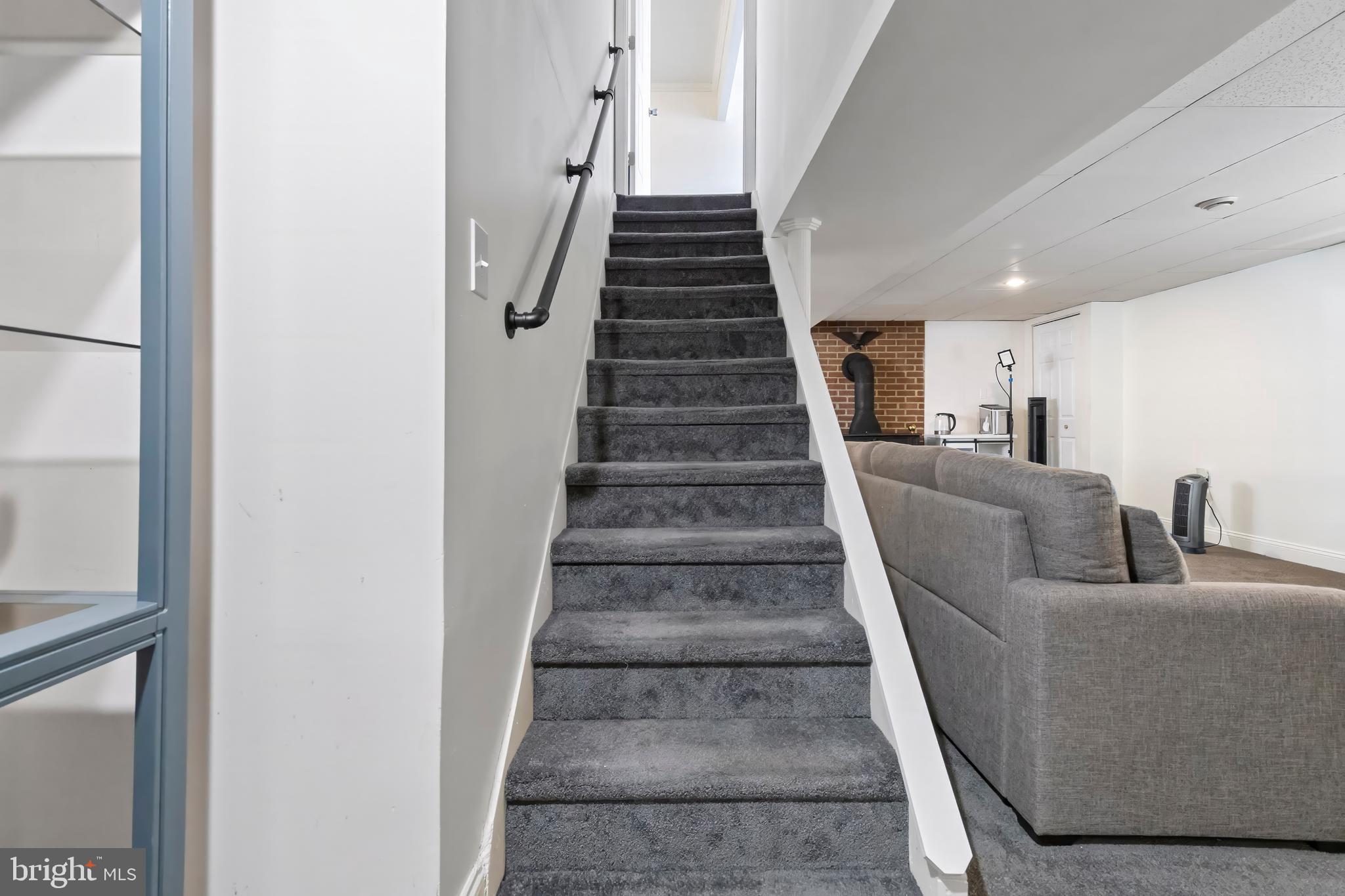 SUBURBIA - Residential