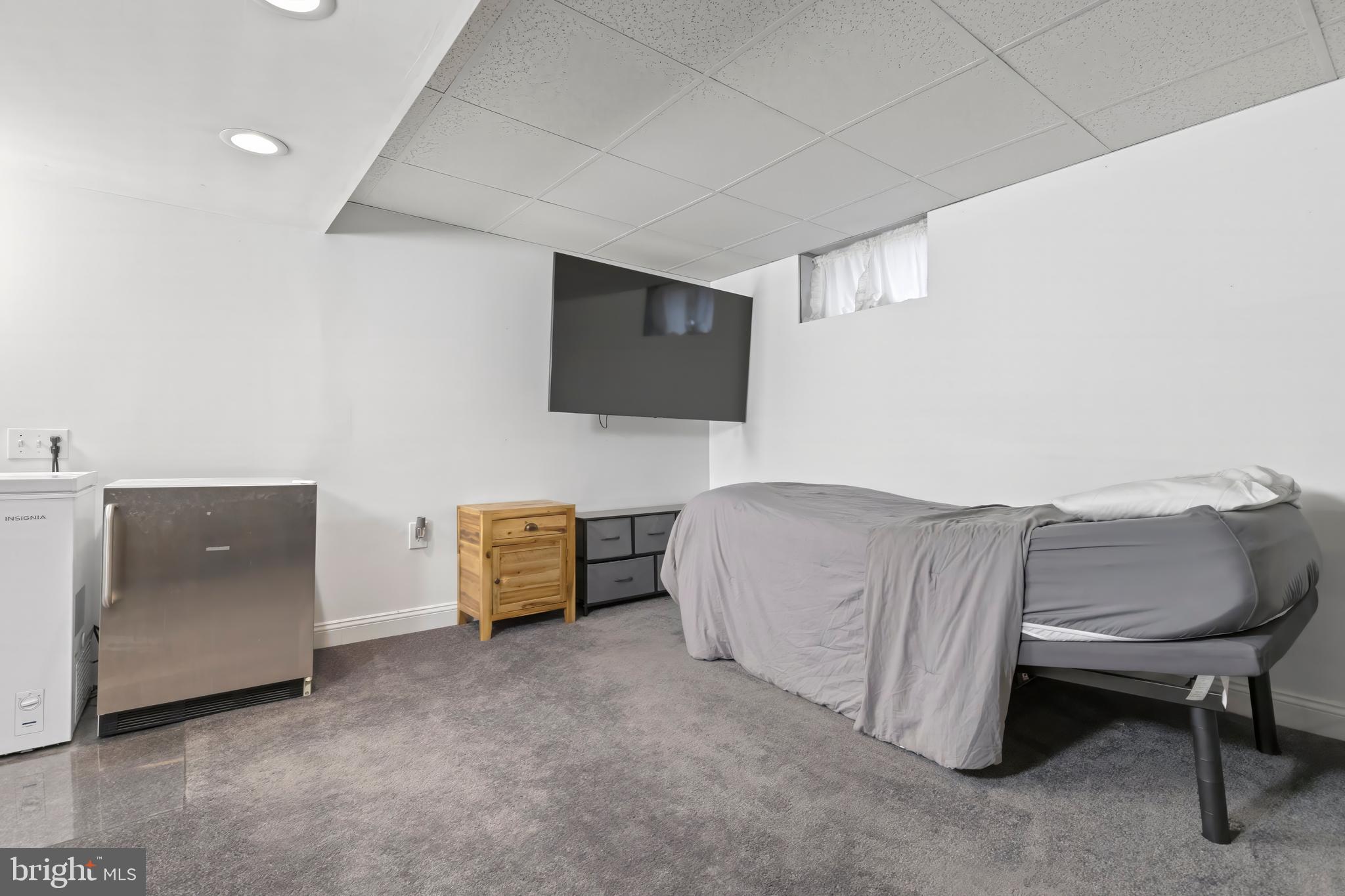 SUBURBIA - Residential