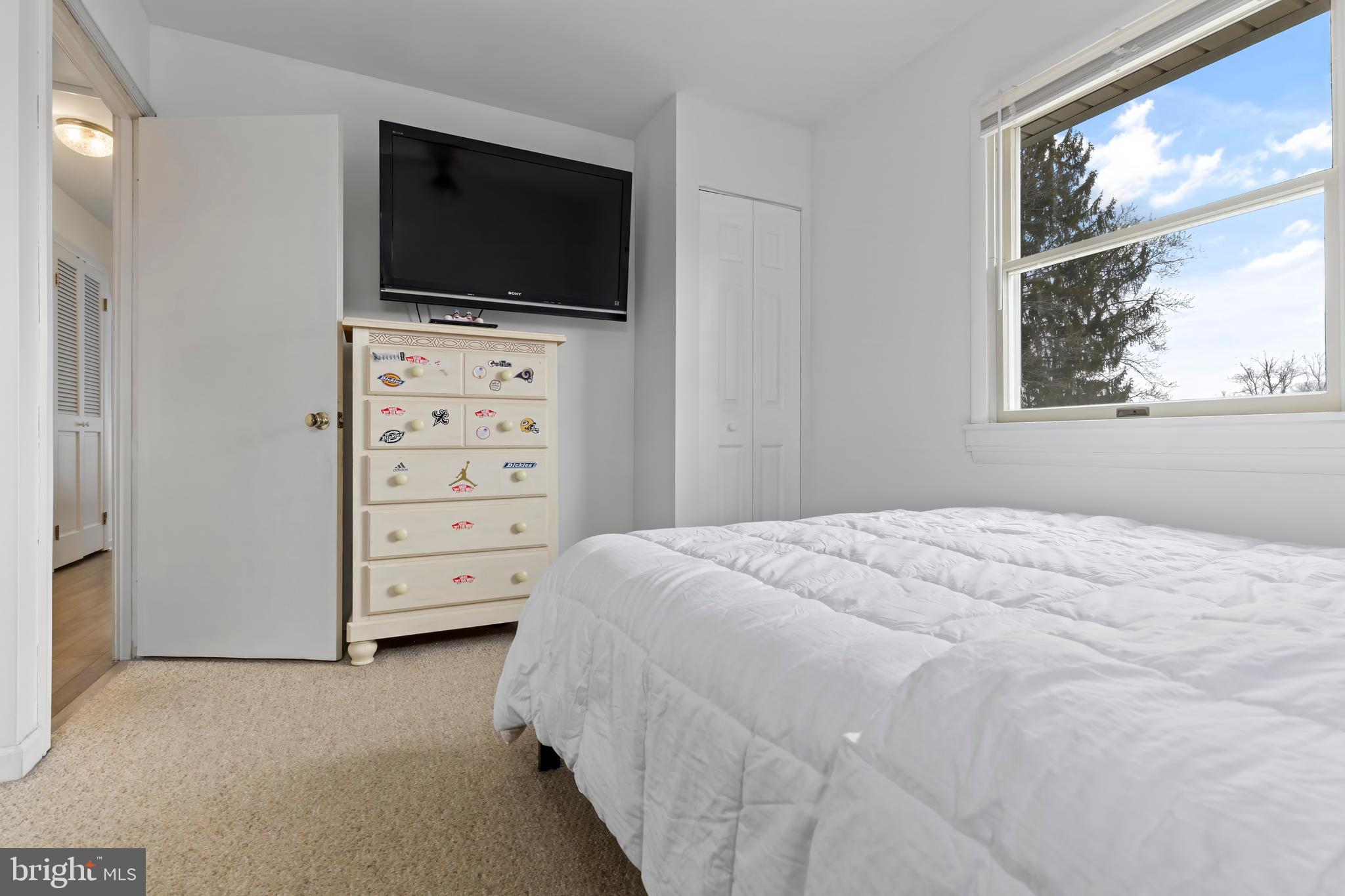 SUBURBIA - Residential