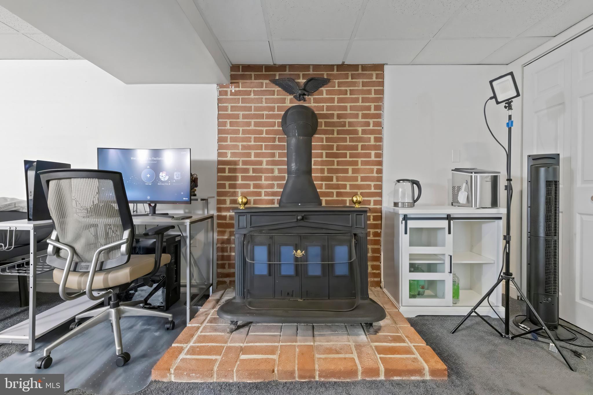 SUBURBIA - Residential