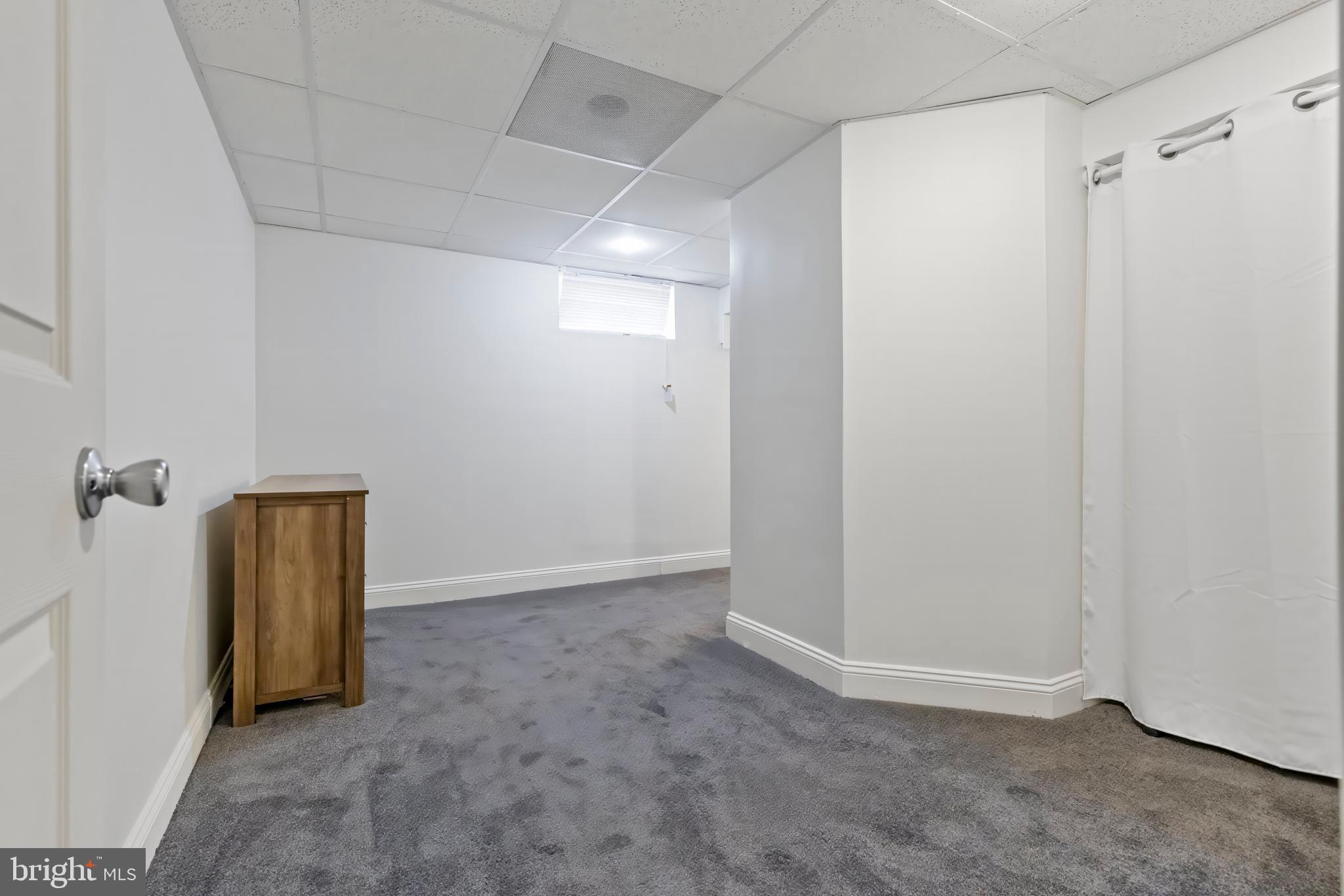 SUBURBIA - Residential