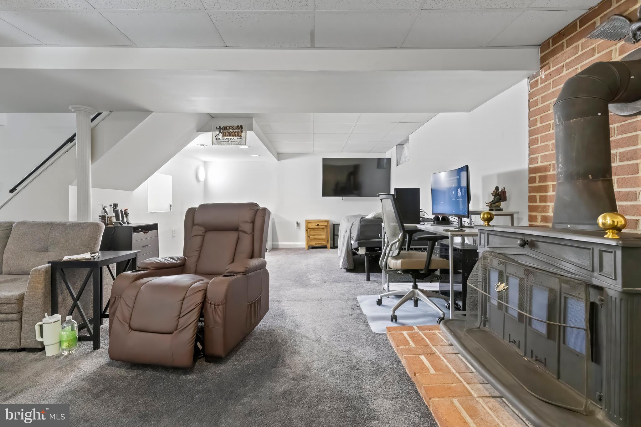 SUBURBIA - Residential