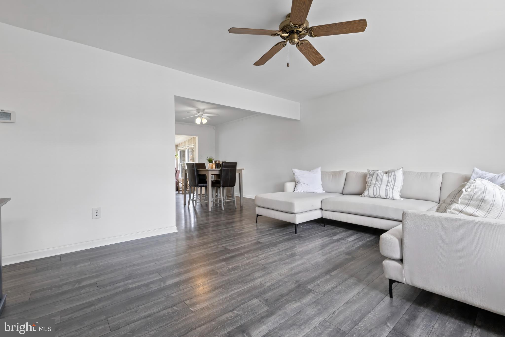 SUBURBIA - Residential