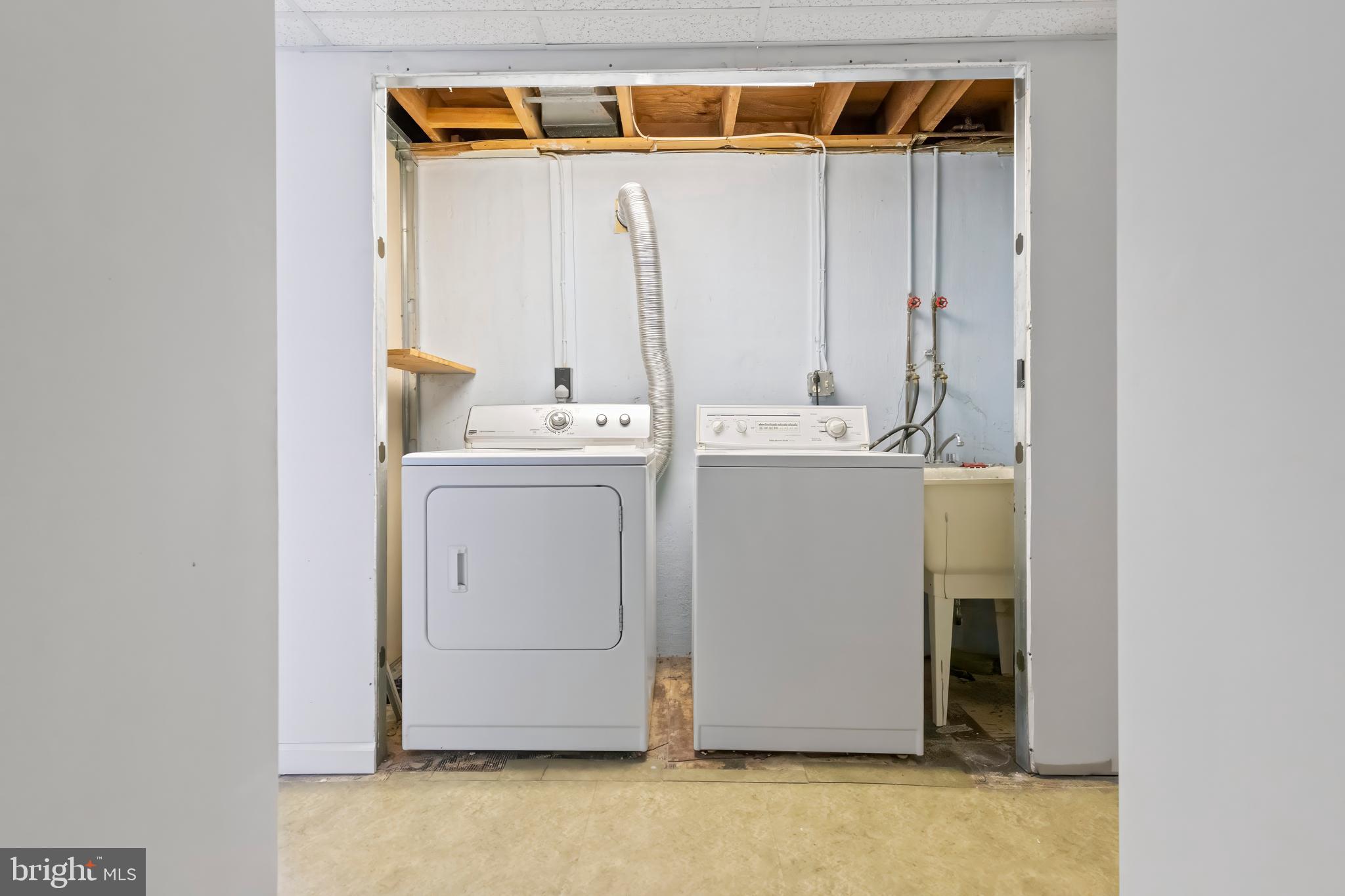 SUBURBIA - Residential