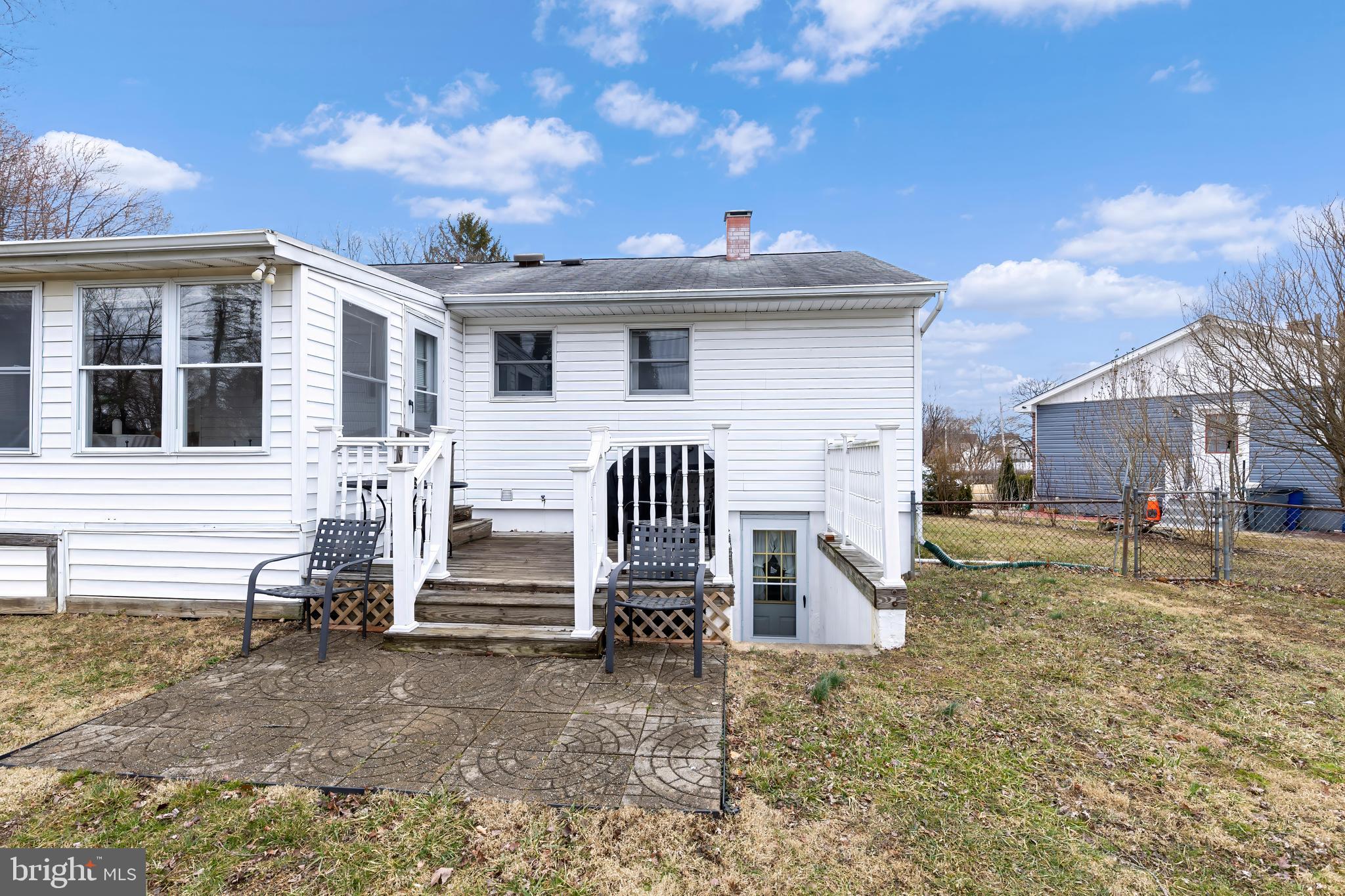 SUBURBIA - Residential