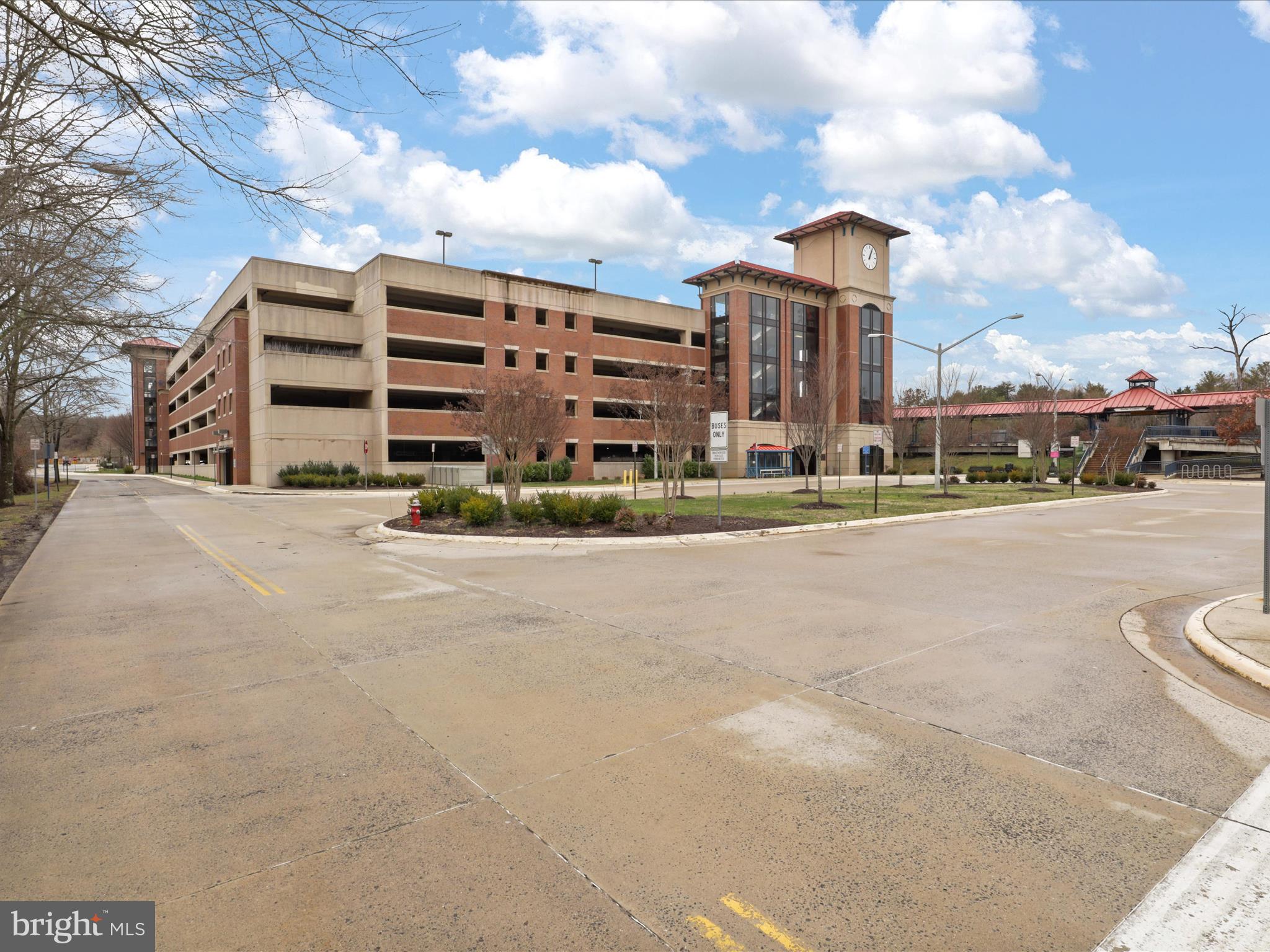 BURKE CENTRE - Residential