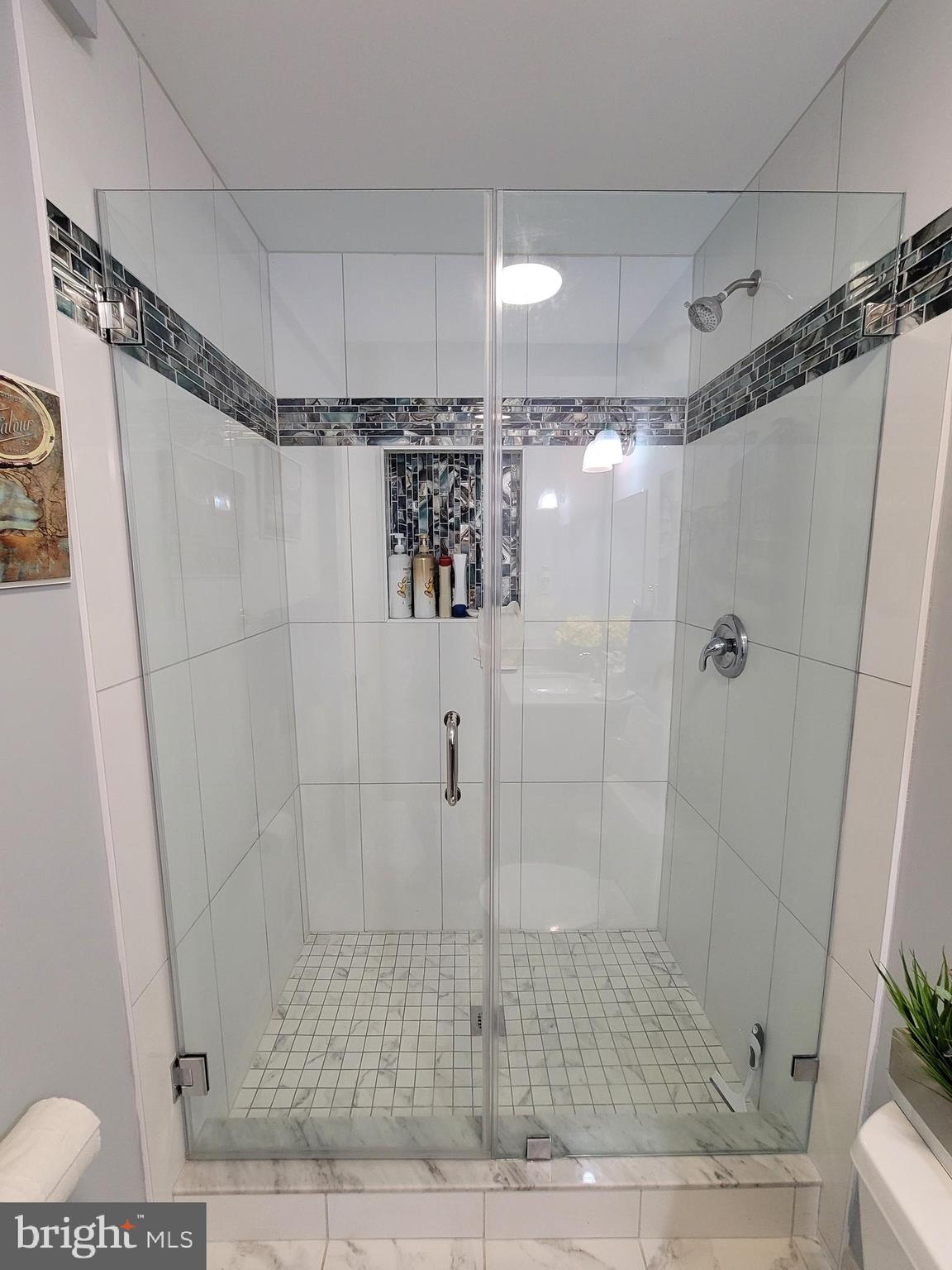 PLEASANT VALLEY - Residential Lease