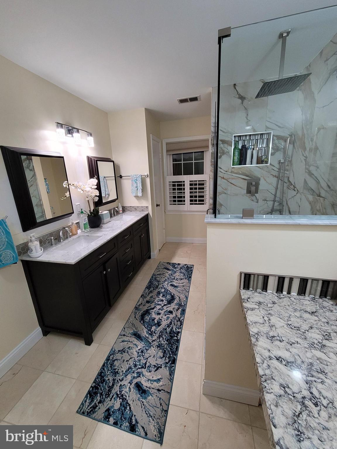 PLEASANT VALLEY - Residential Lease