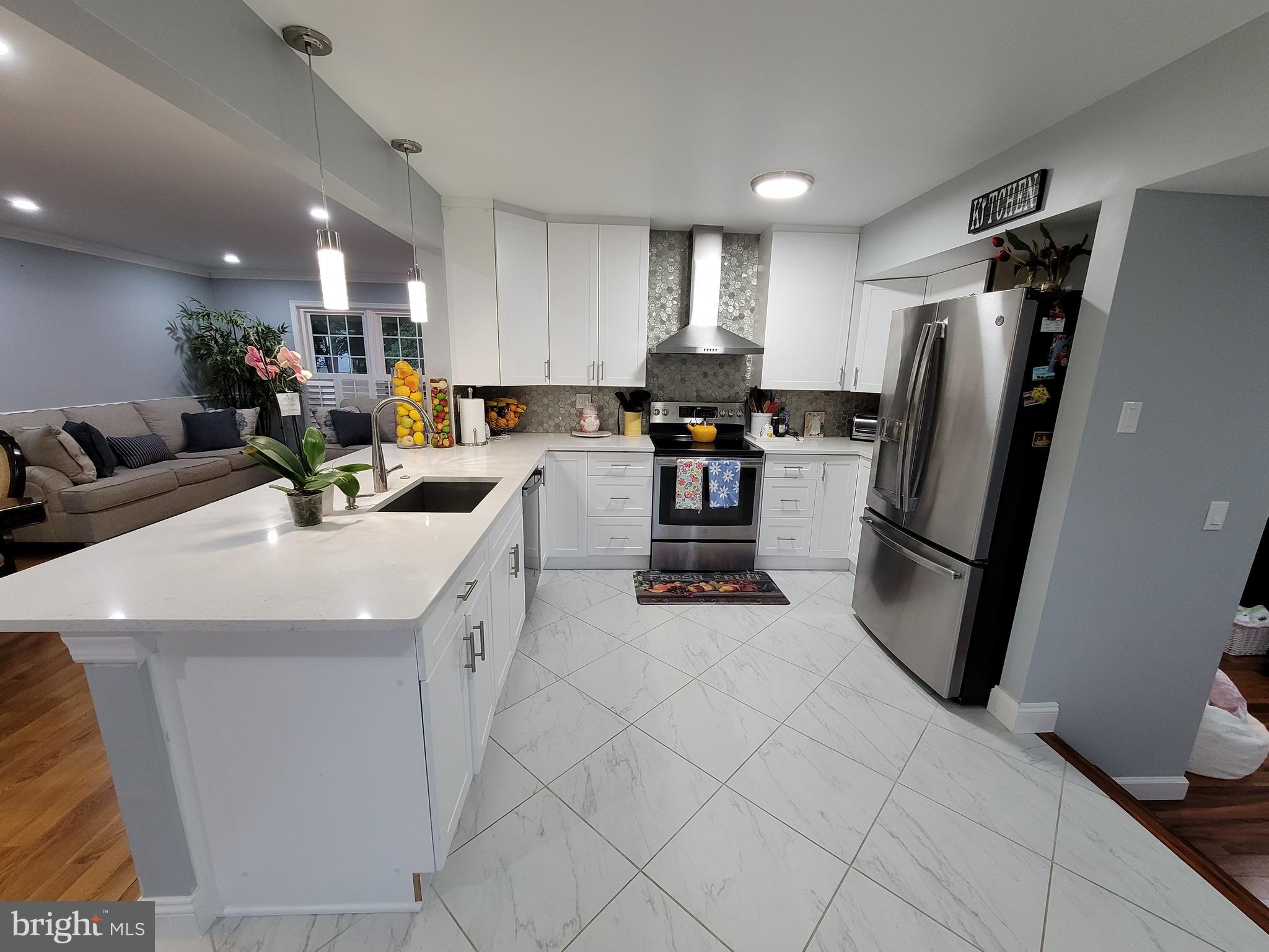 PLEASANT VALLEY - Residential Lease