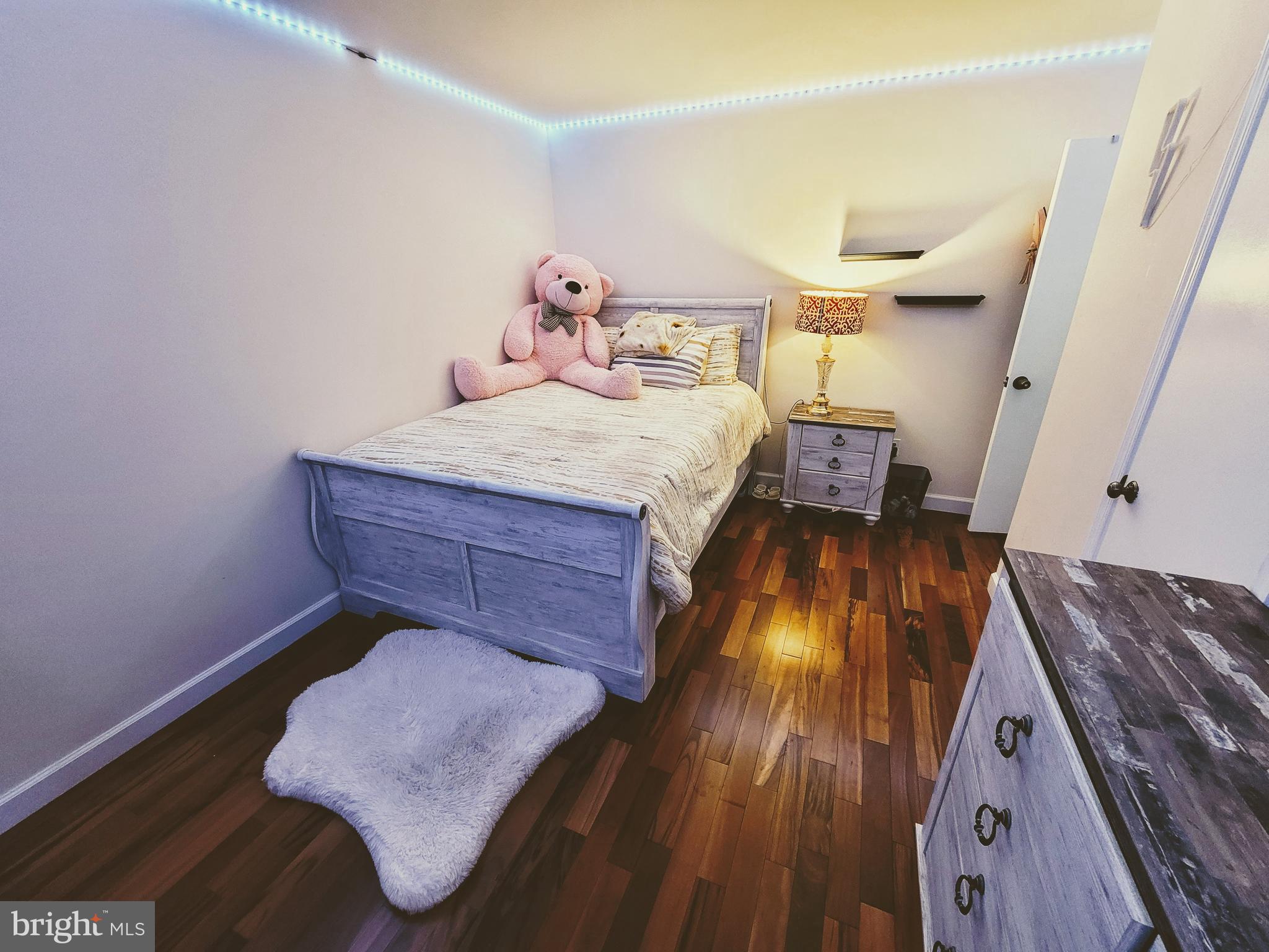 PLEASANT VALLEY - Residential Lease