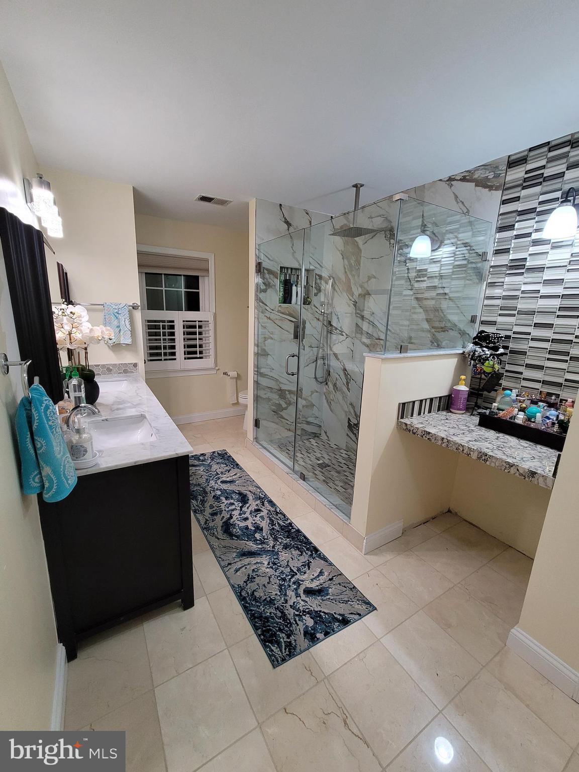 PLEASANT VALLEY - Residential Lease