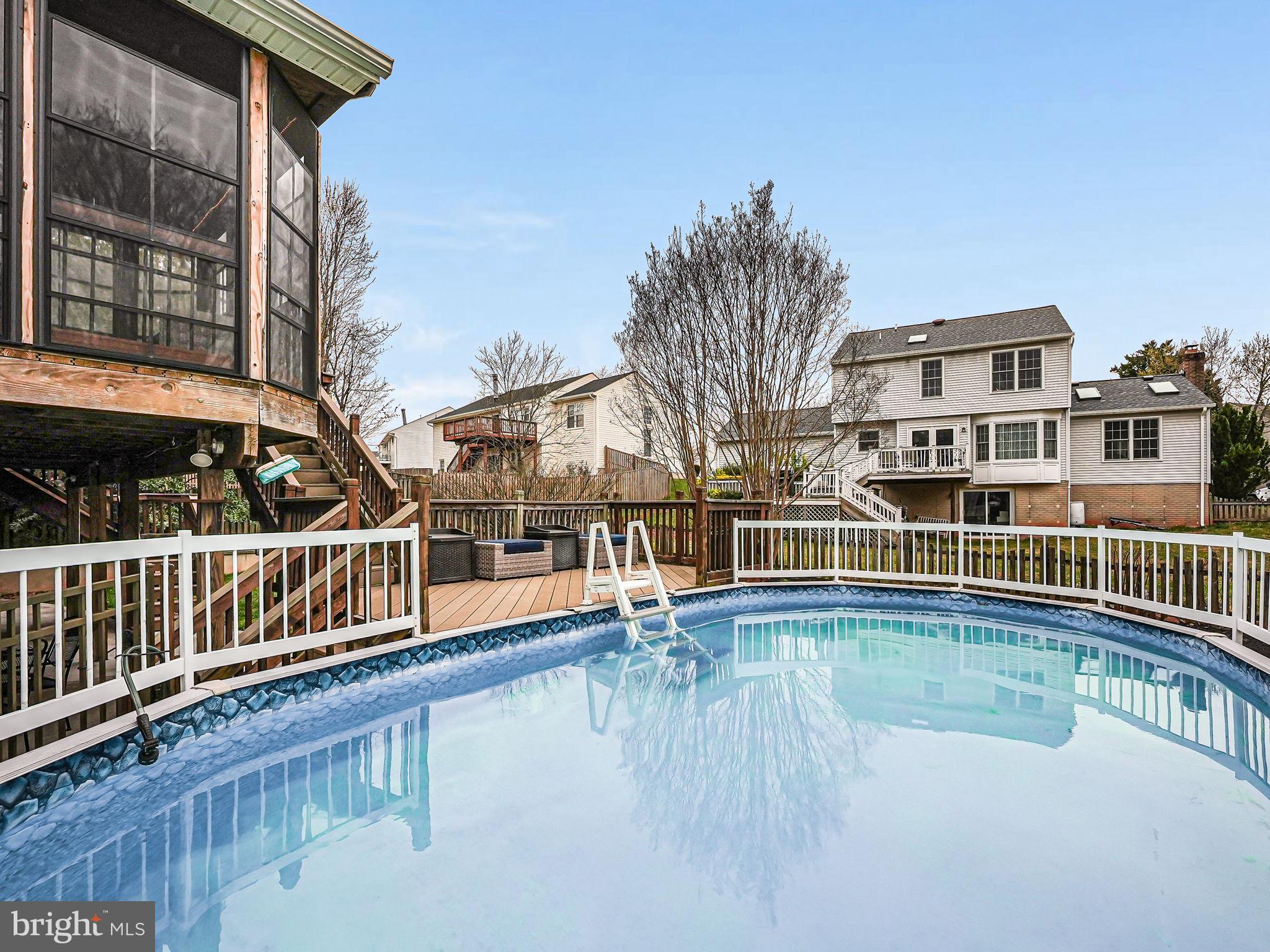 ENVIRONS - Residential