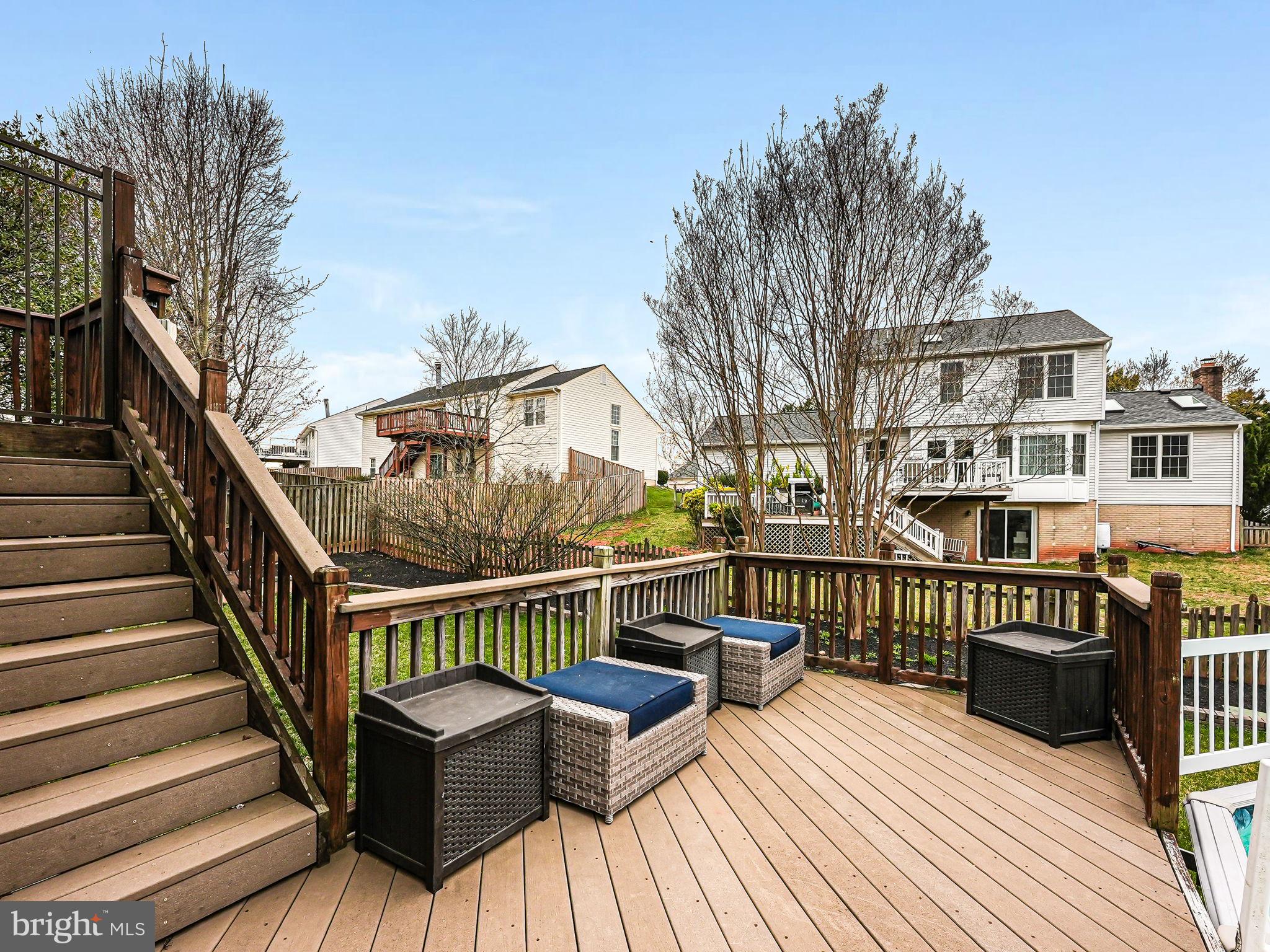 ENVIRONS - Residential