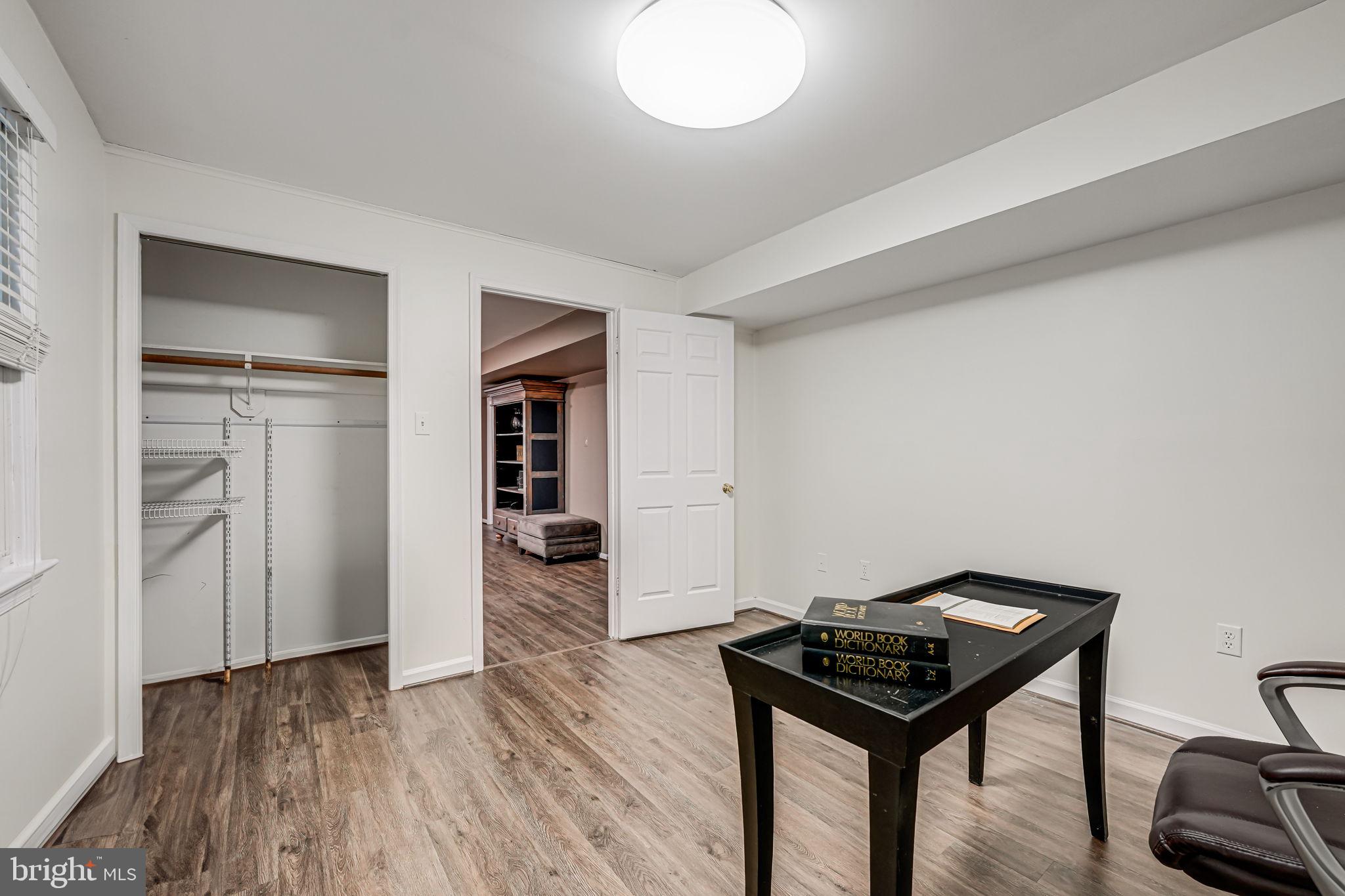 ENVIRONS - Residential