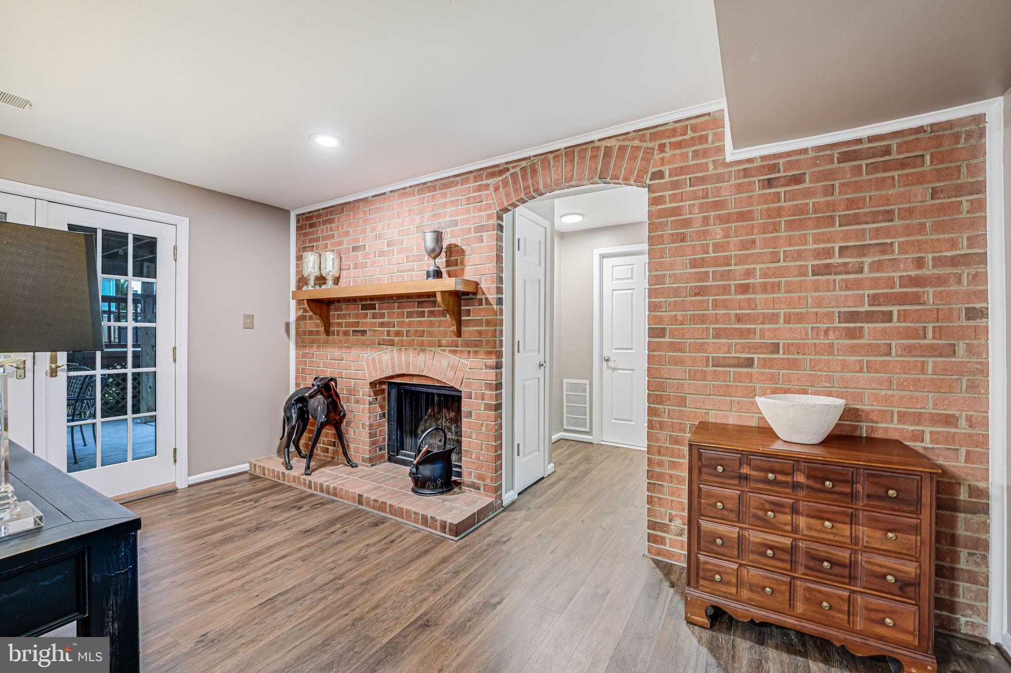 ENVIRONS - Residential