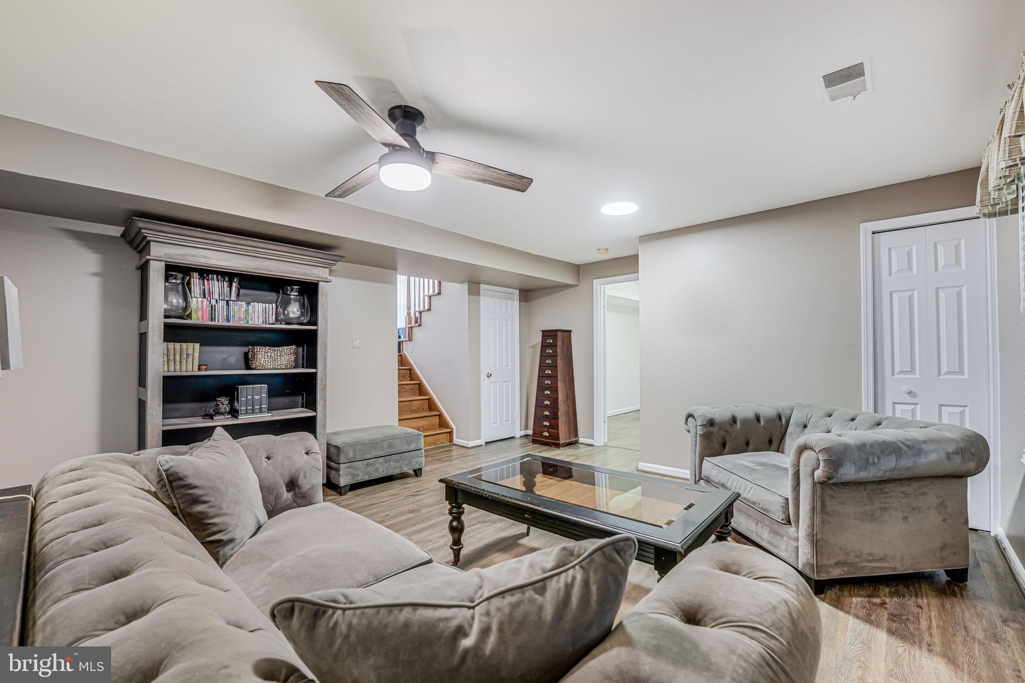 ENVIRONS - Residential