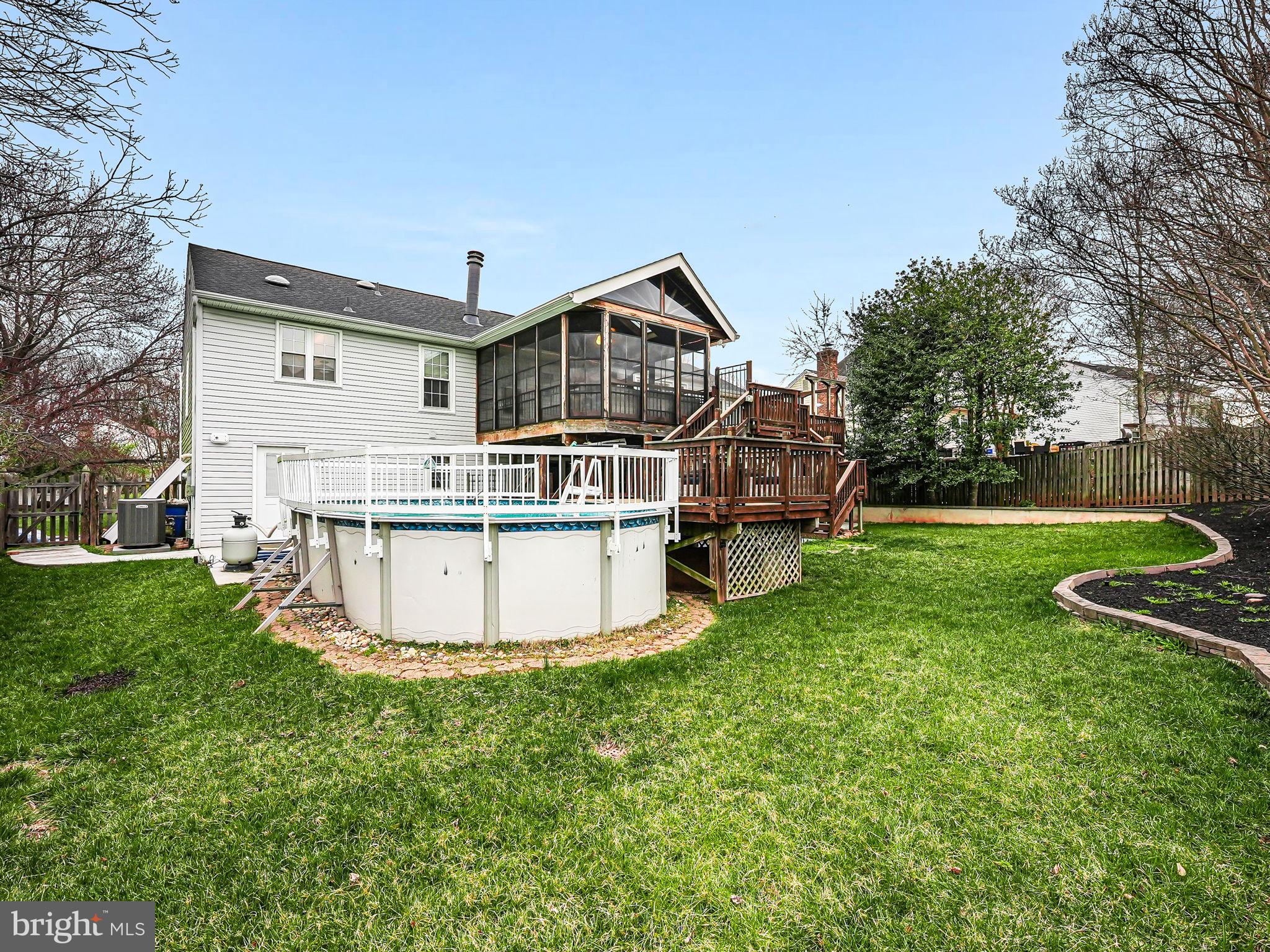 ENVIRONS - Residential