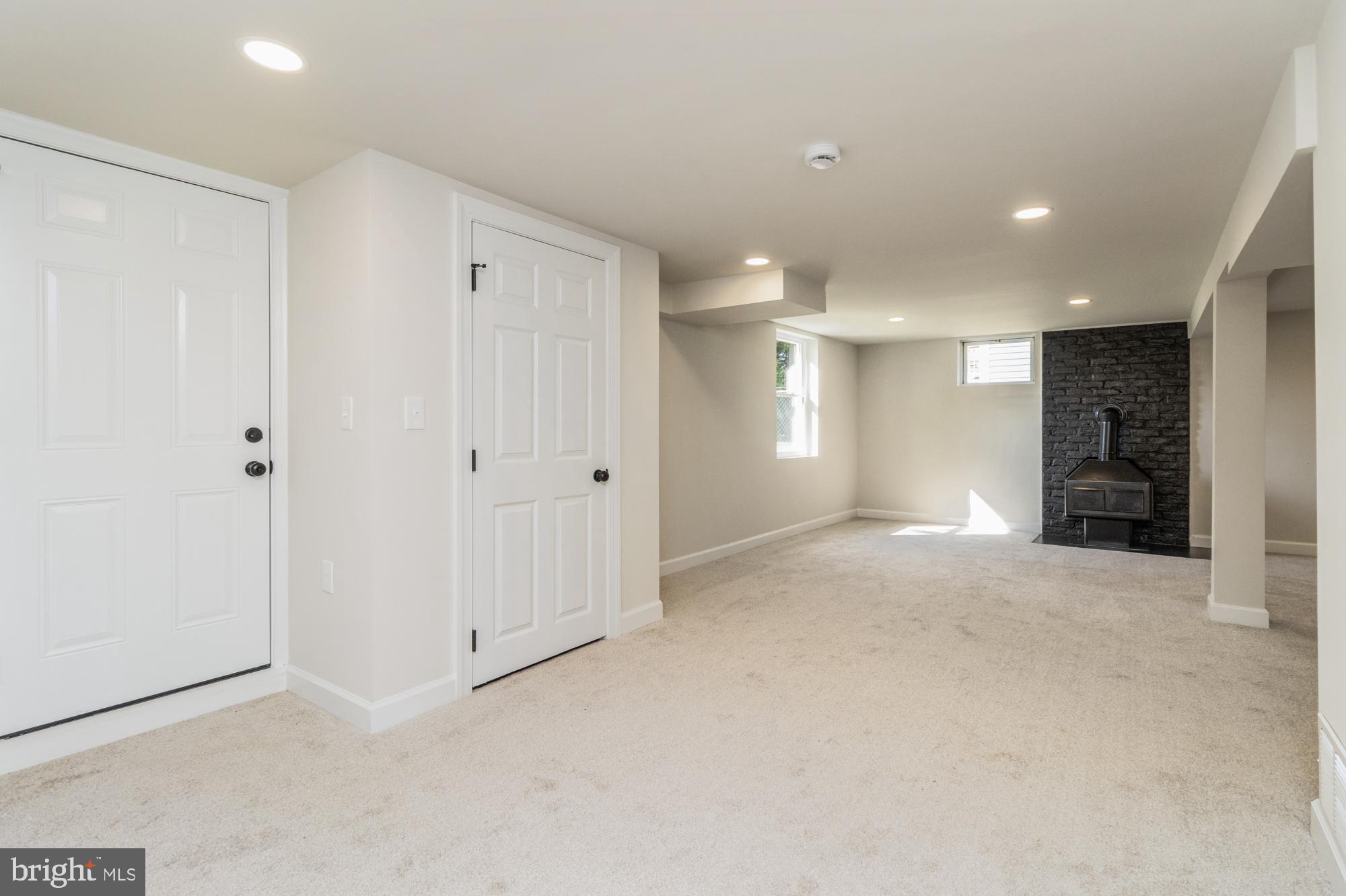 HARRIS ACRES - Residential