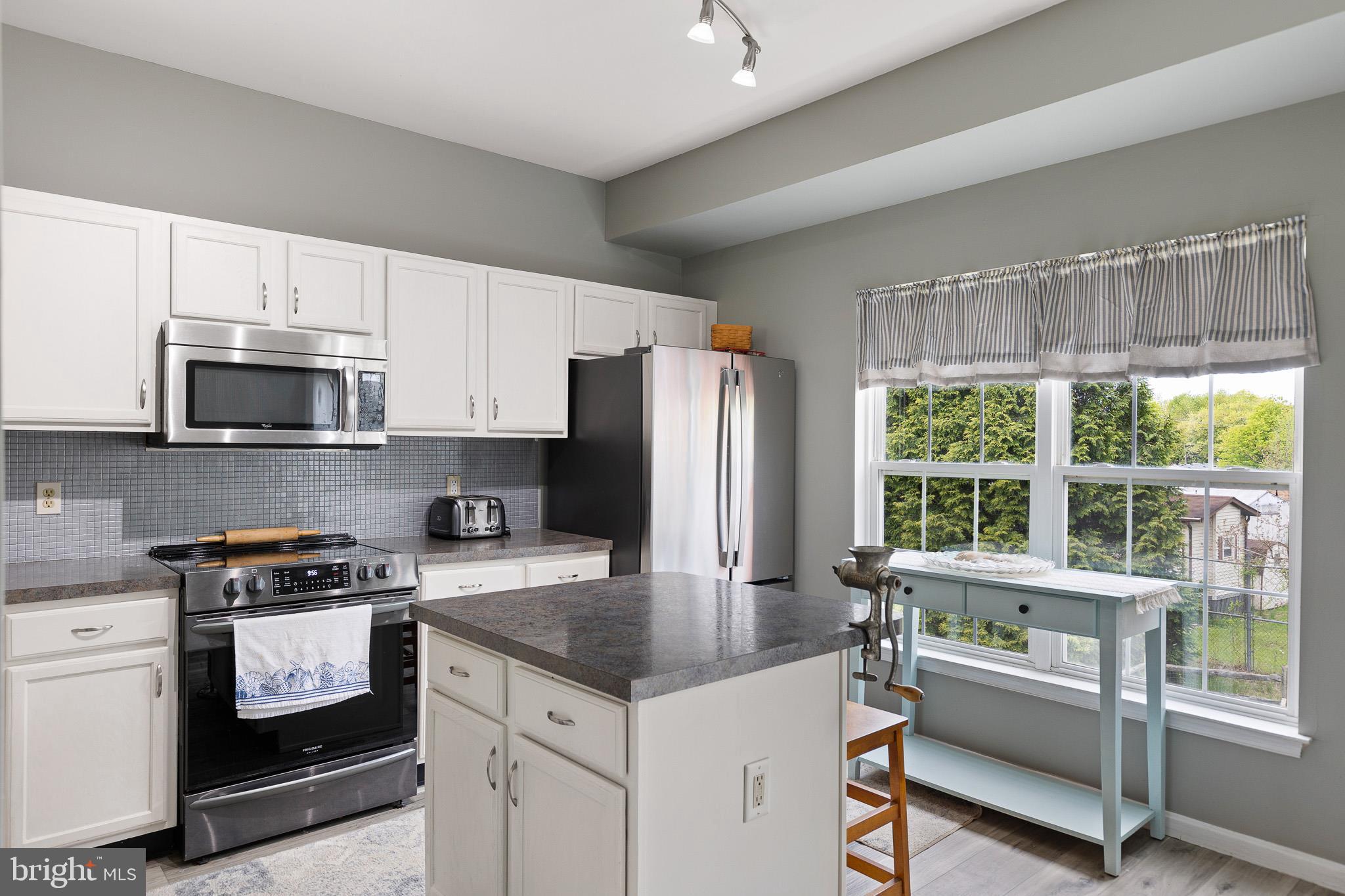 16 HIGHLAND CIRCLE