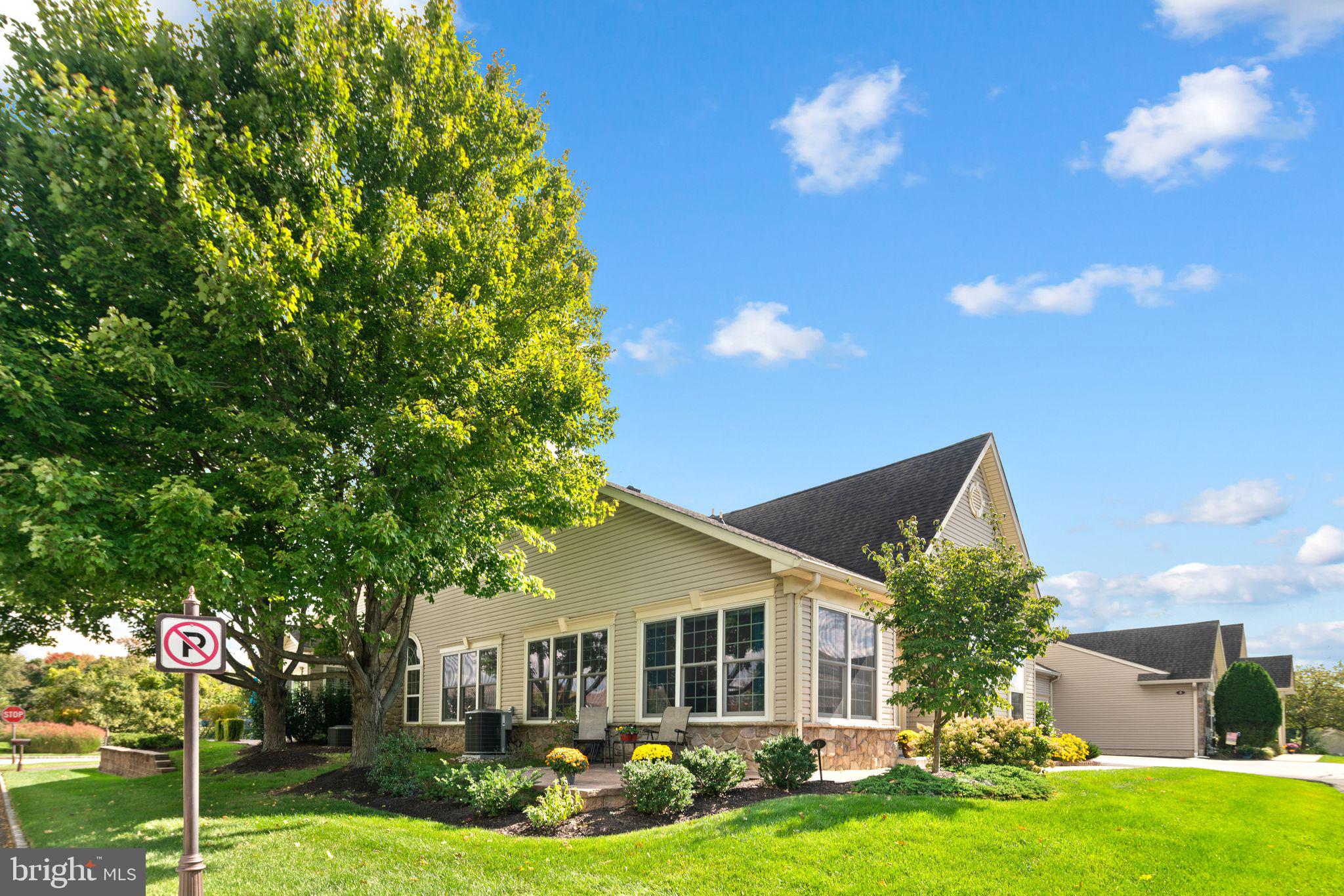 6 SHADY BROOK DRIVE