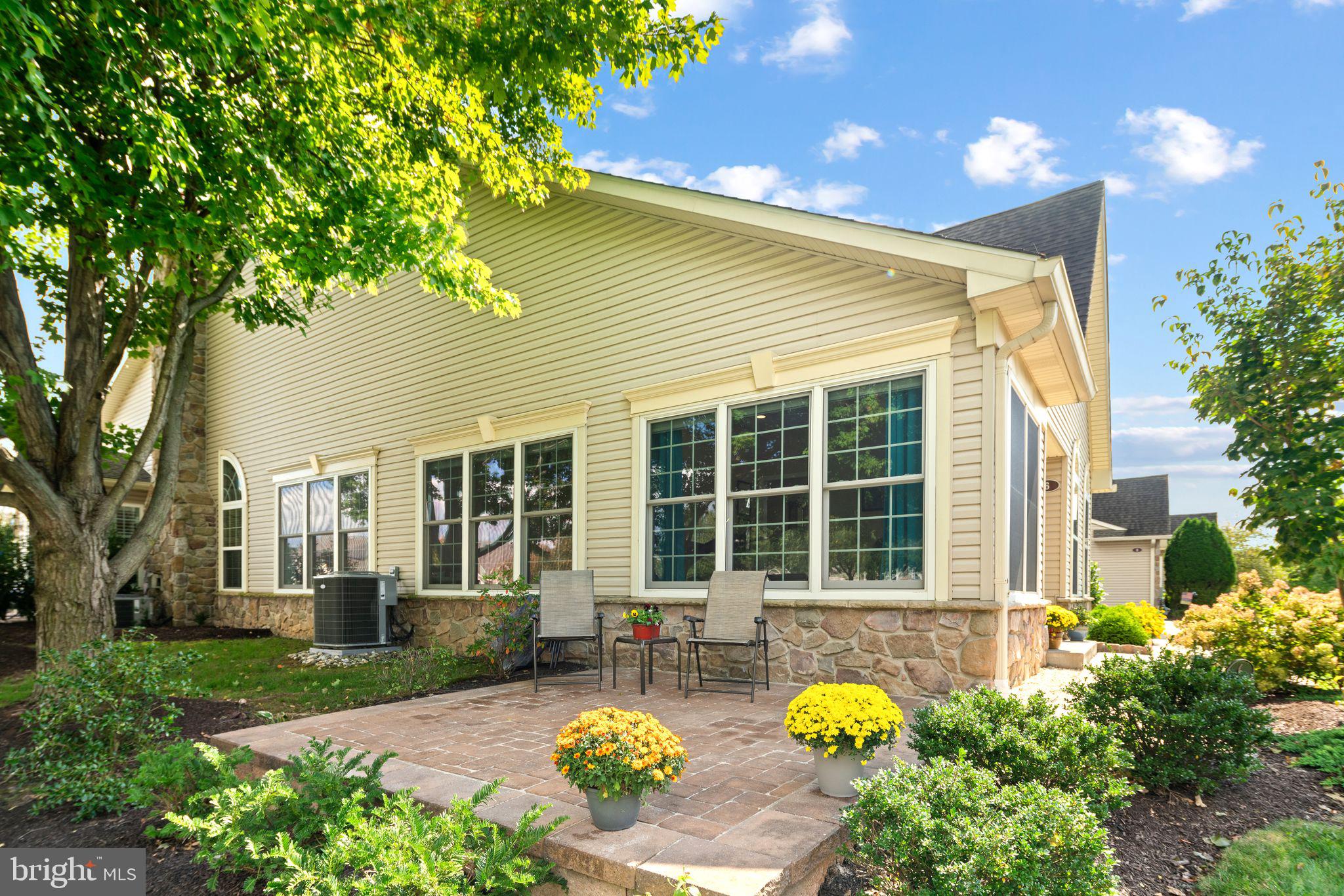 6 SHADY BROOK DRIVE