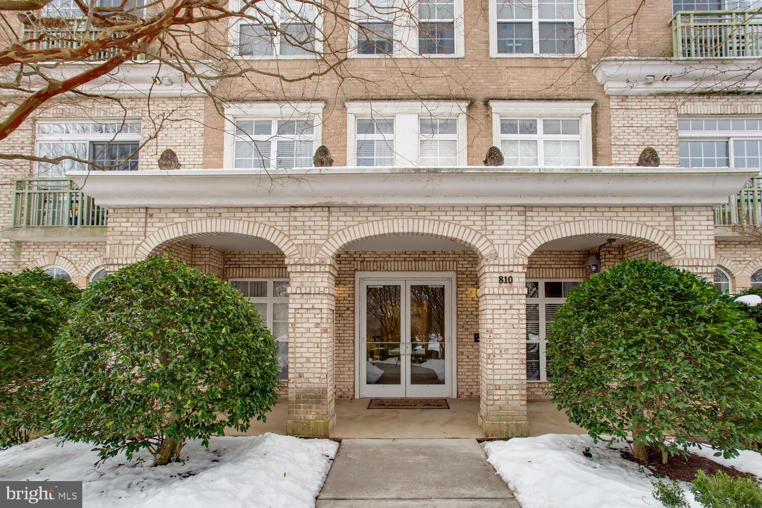 RIVER CLUB 1 AT BELMONT - Residential