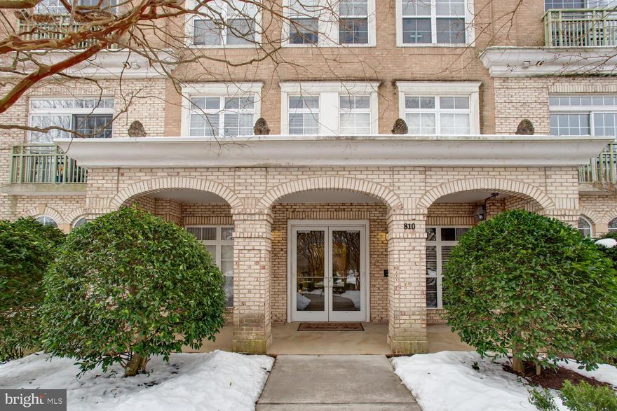 Welcome home to the top floor of a 1-bedroom plus den, a waterfront gem in the exclusive River Place 1 gorgeous condo! This rare, spacious 1219 sq ft condo offers newly installed luxury plank flooring and fresh carpet in the bedroom and den (all 2024), a new water heater and a front-loading Bosch washer and dryer. The full bathroom boasts a deep tub, a separate shower, new sink, utility closet. There is a convenient guest half-bath. With 10-ft ceilings, the open plan flows beautifully from the kitchen with 42" cabinets, granite countertops, stainless steel appliances, and a gas stove—to the inviting living area with large windows and a Juliet balcony. The kitchen island's built-in sink ensures you never miss the view. The spacious primary suite shines with huge windows and dual walk-in closets, while the large den adapts easily as a home office or guest room. The parking spot is conveniently located in the garage; this home offers a resort-style lifestyle with amenities and is perfectly positioned near trails, shopping, and the Woodbridge VRE station. Enjoy both comfort and elegance in this beautiful setting.
The 810 Belmont Bay Dr building is truly a unique gem. Those who have had the good fortune to purchase a condo there often choose to stay put, cherishing the convenience and exceptional amenities the building offers. It's a place where residents feel truly at home, enjoying the comforts of their living spaces and the vibrant community and stunning surroundings. The rarity of sales in this building speaks volumes about its desirability and the satisfaction of its residents. It's more than just a home; it's a lifestyle choice many are reluctant to leave.