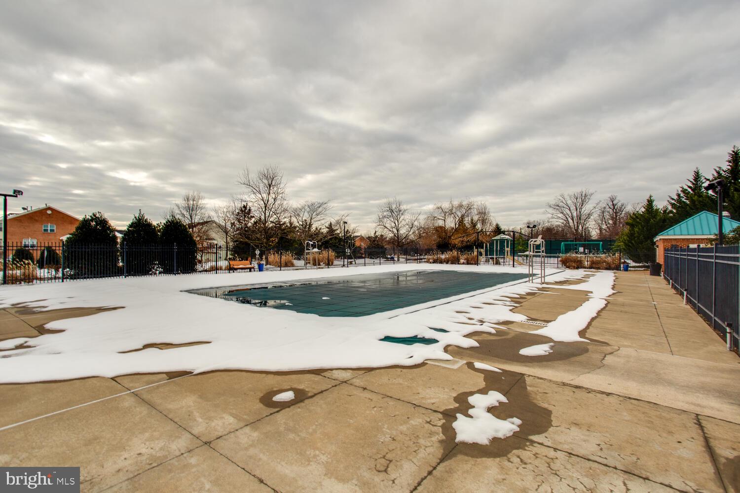 RIVER CLUB 1 AT BELMONT - Residential