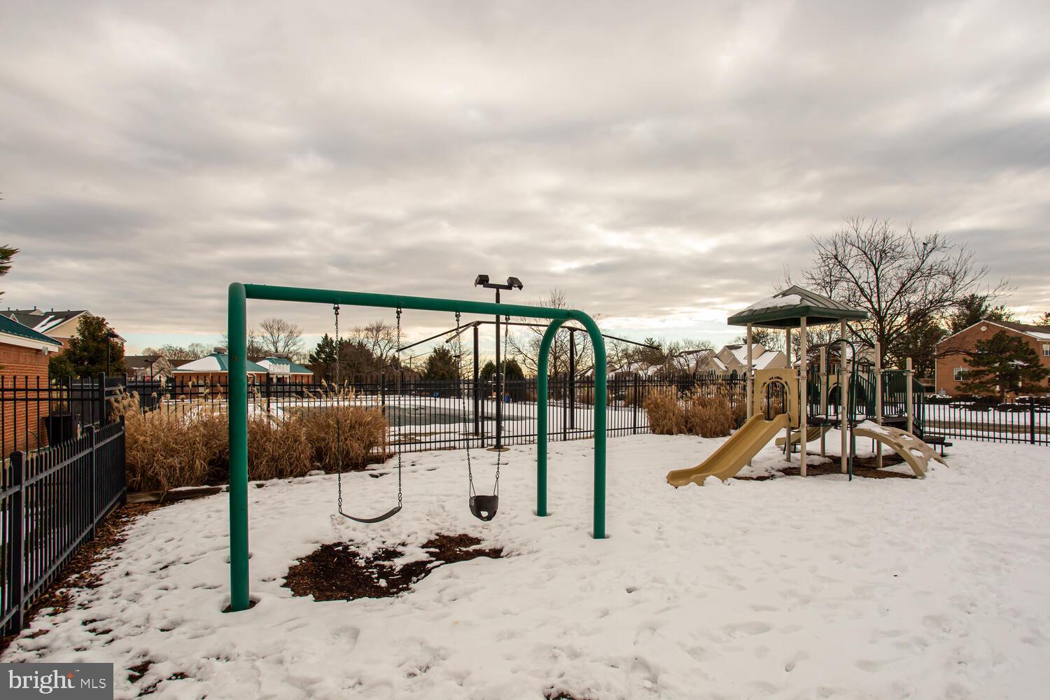 RIVER CLUB 1 AT BELMONT - Residential