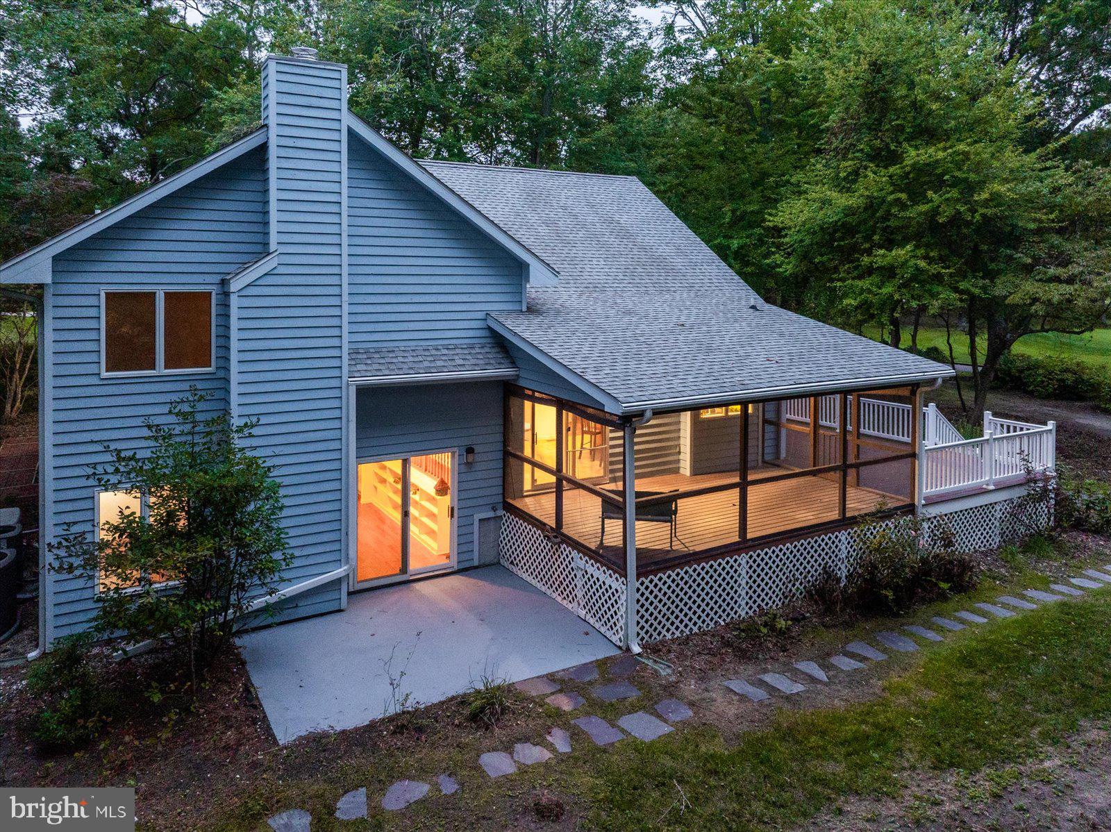 GOLF CLUB SHORES III - Residential