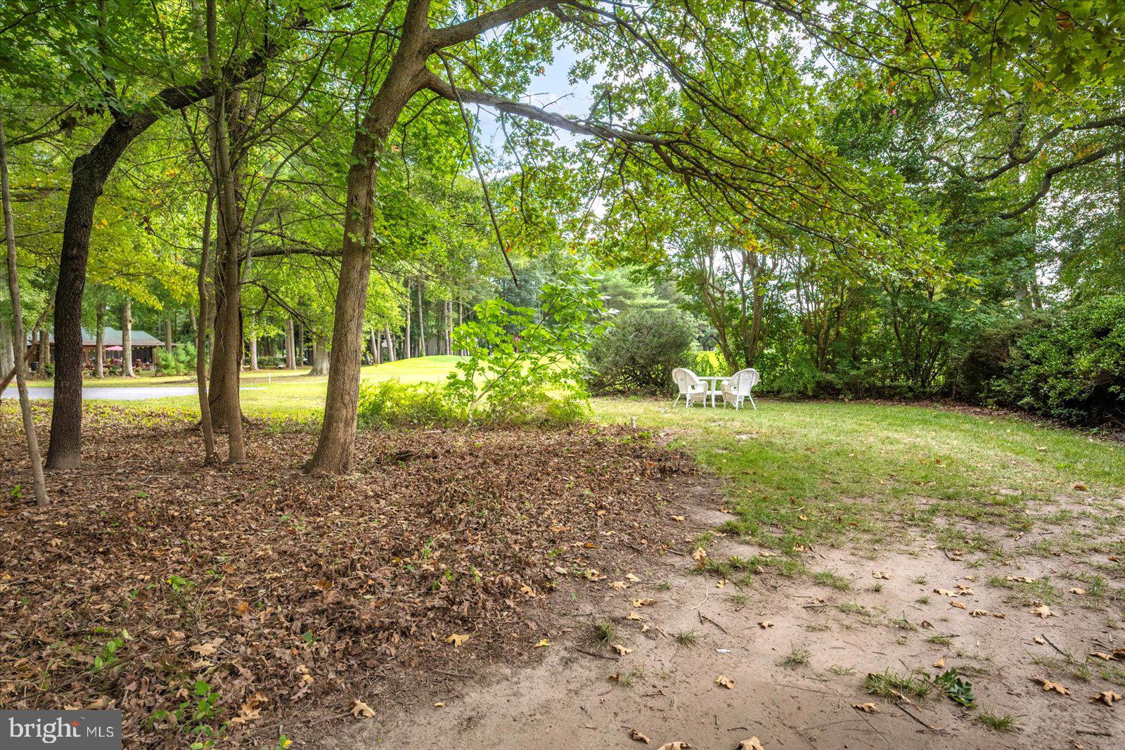 GOLF CLUB SHORES III - Residential