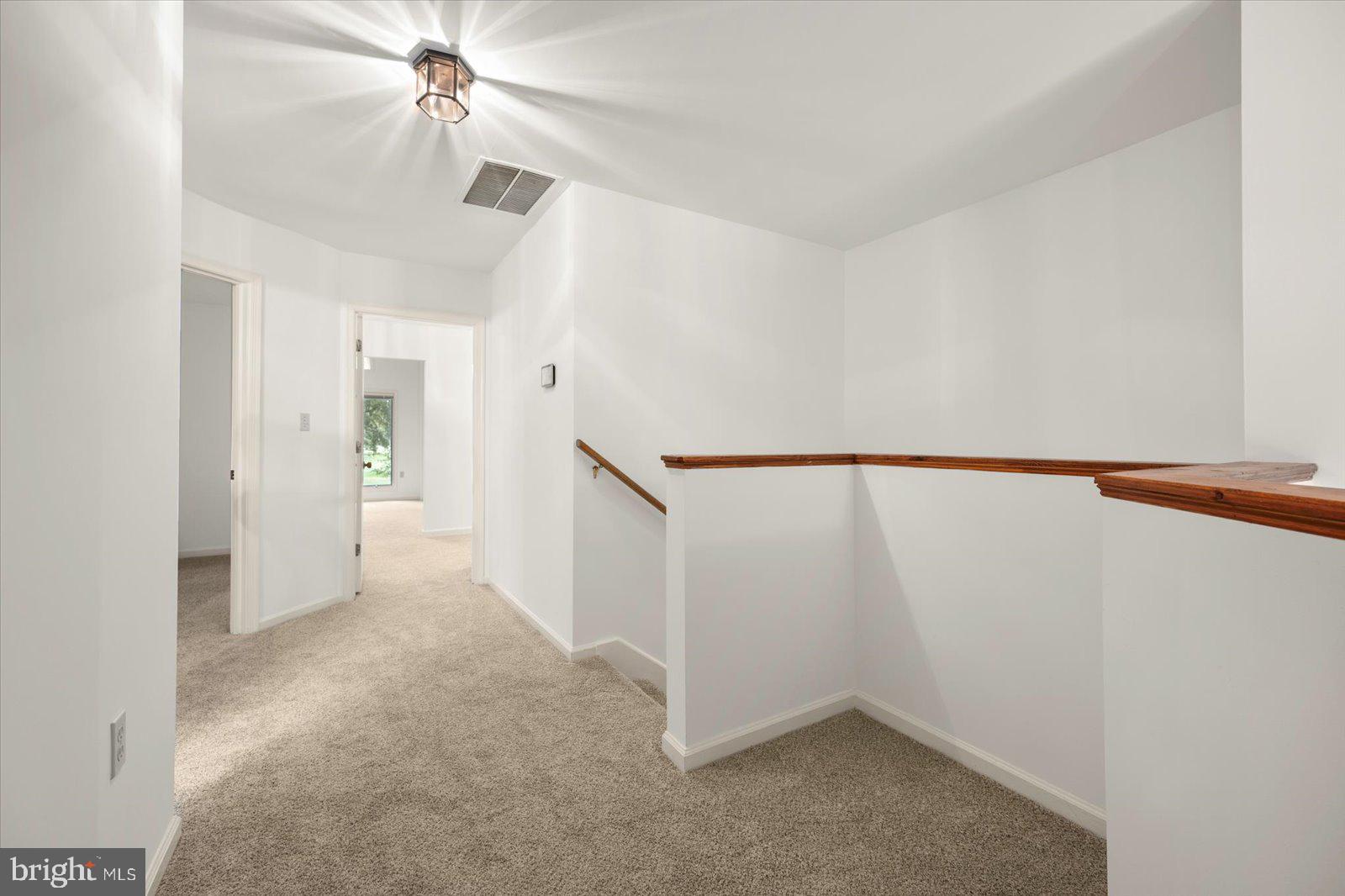 GOLF CLUB SHORES III - Residential