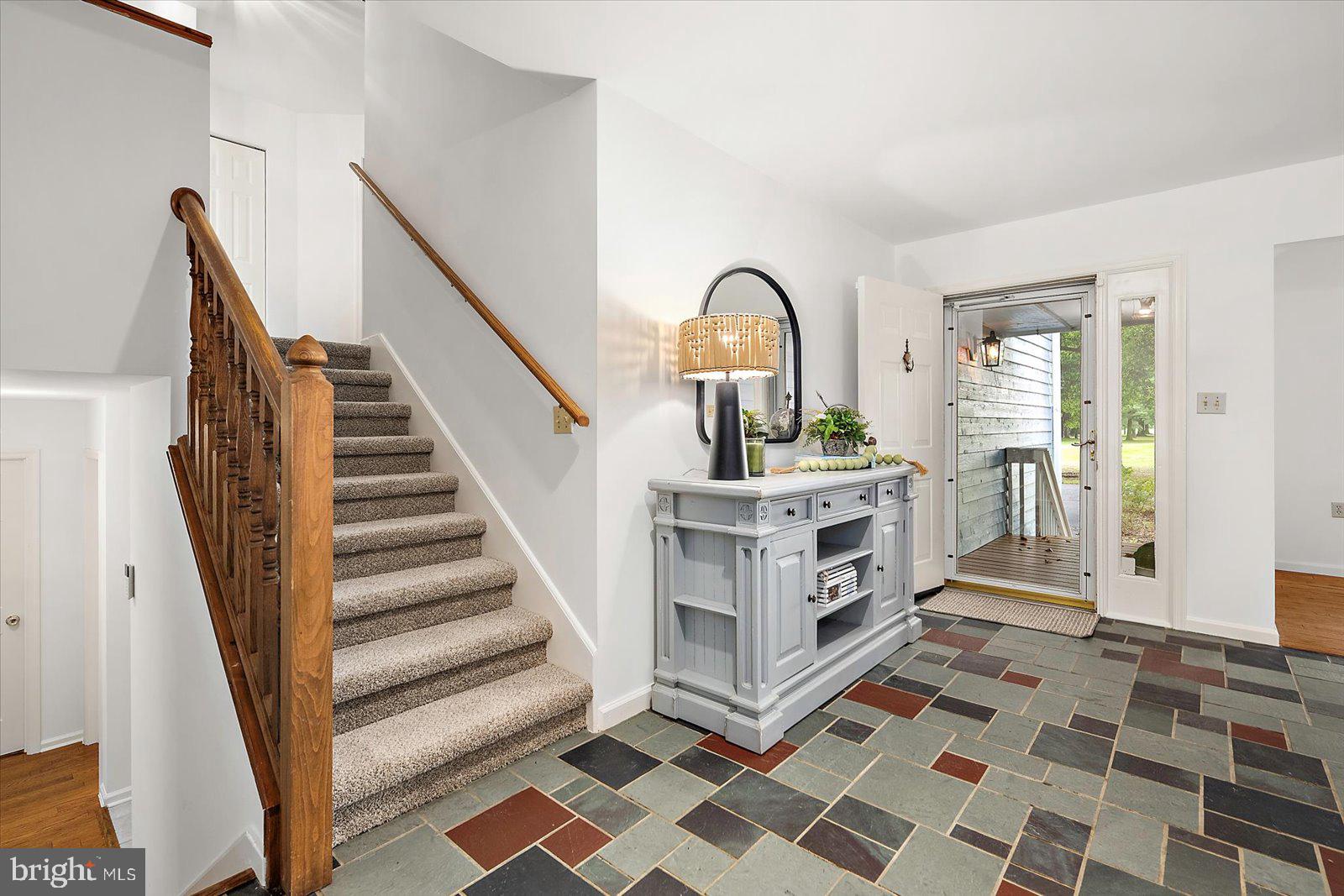 GOLF CLUB SHORES III - Residential