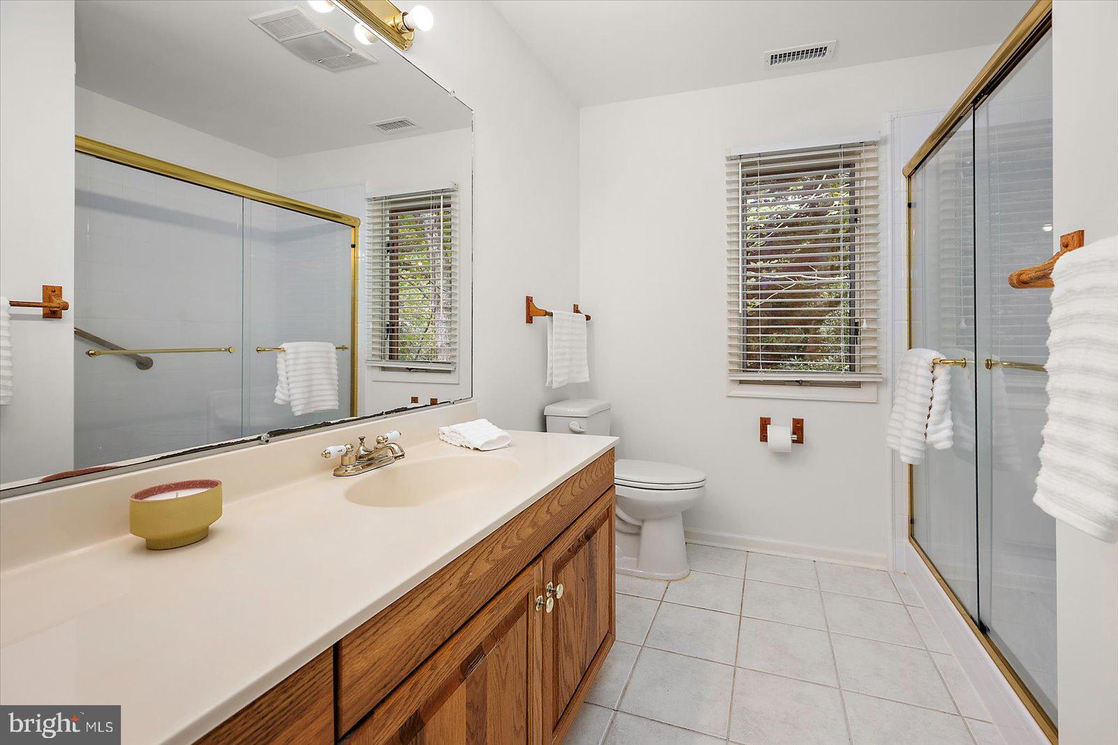 GOLF CLUB SHORES III - Residential