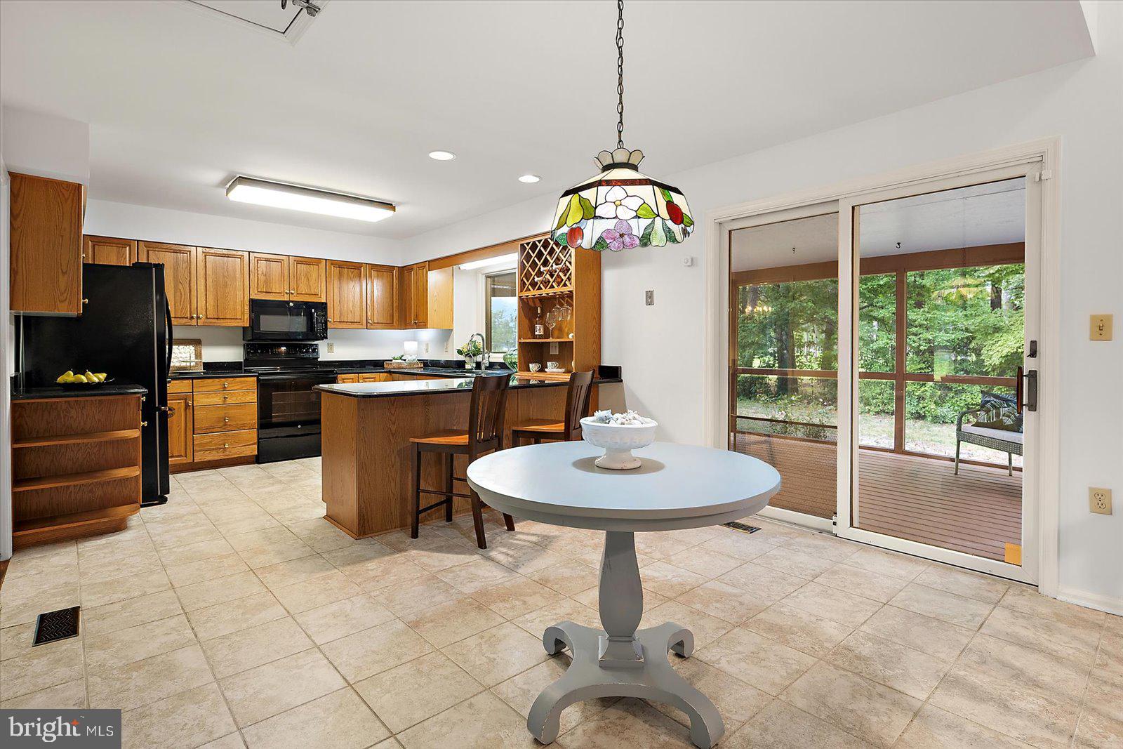 GOLF CLUB SHORES III - Residential