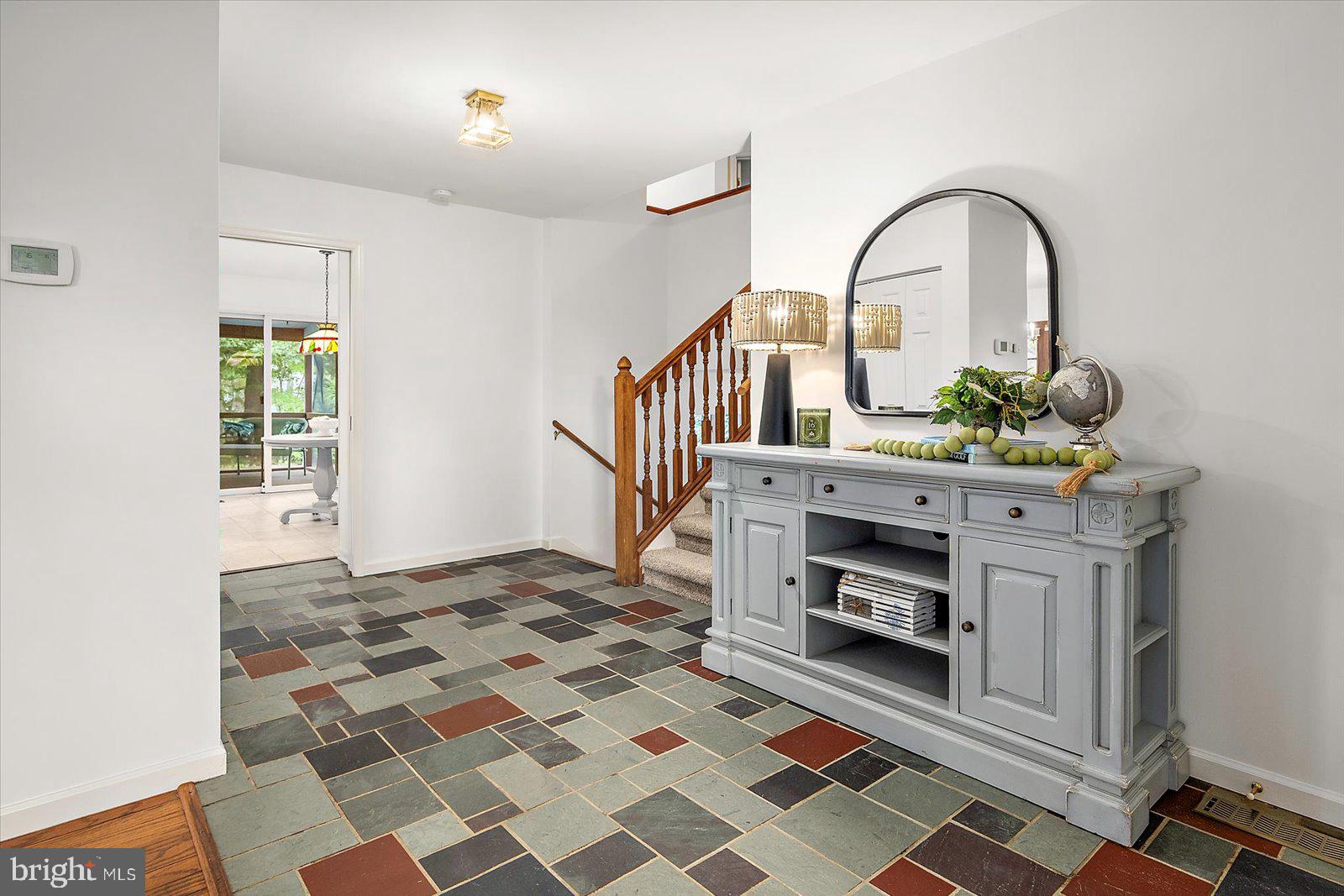 GOLF CLUB SHORES III - Residential