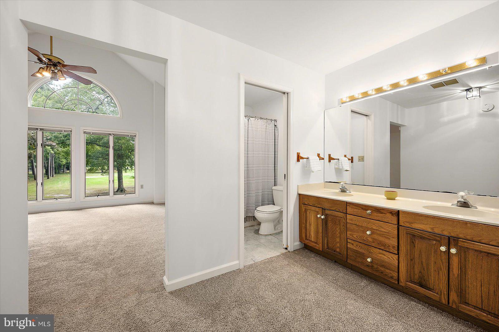 GOLF CLUB SHORES III - Residential