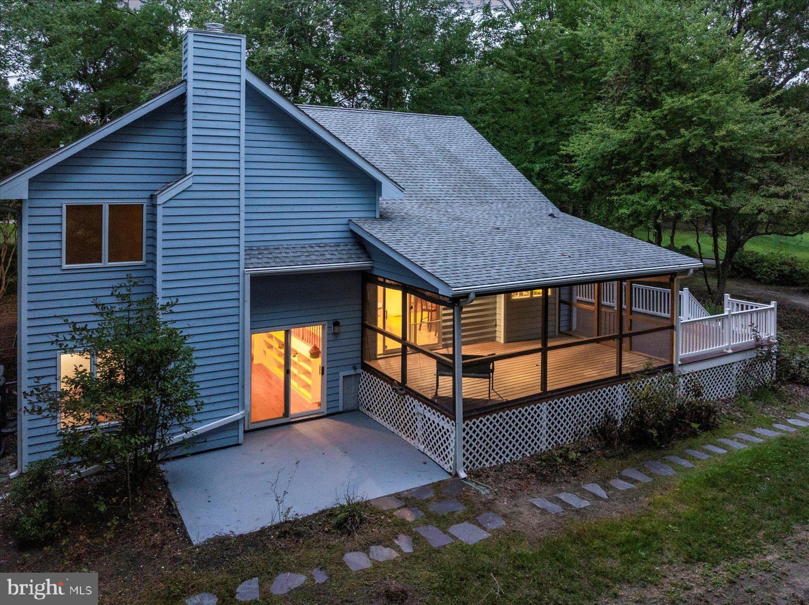 GOLF CLUB SHORES III - Residential