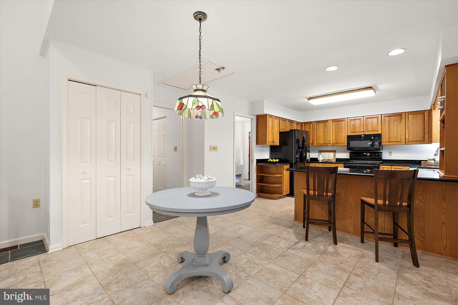 GOLF CLUB SHORES III - Residential