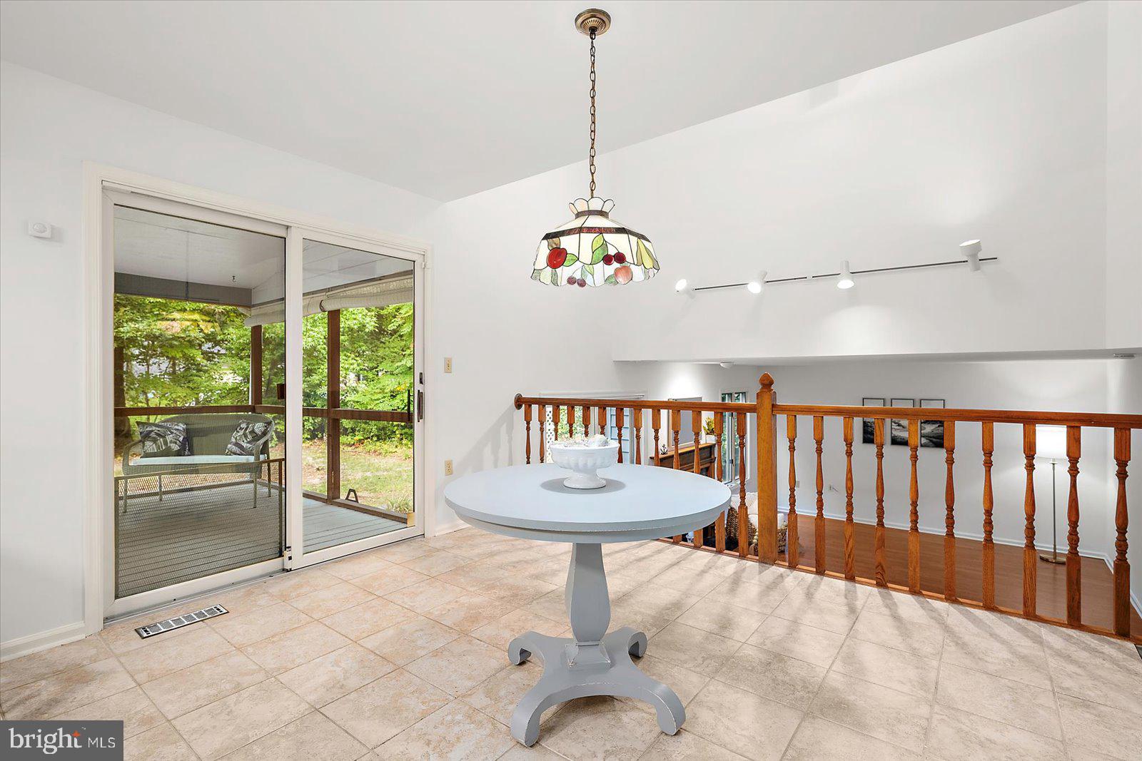 GOLF CLUB SHORES III - Residential