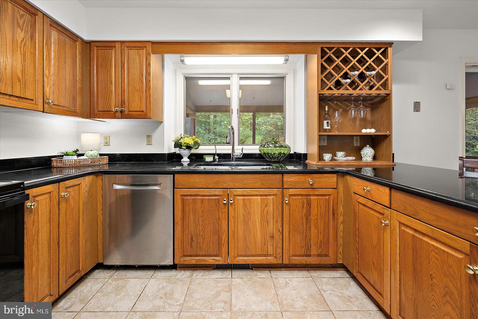 GOLF CLUB SHORES III - Residential