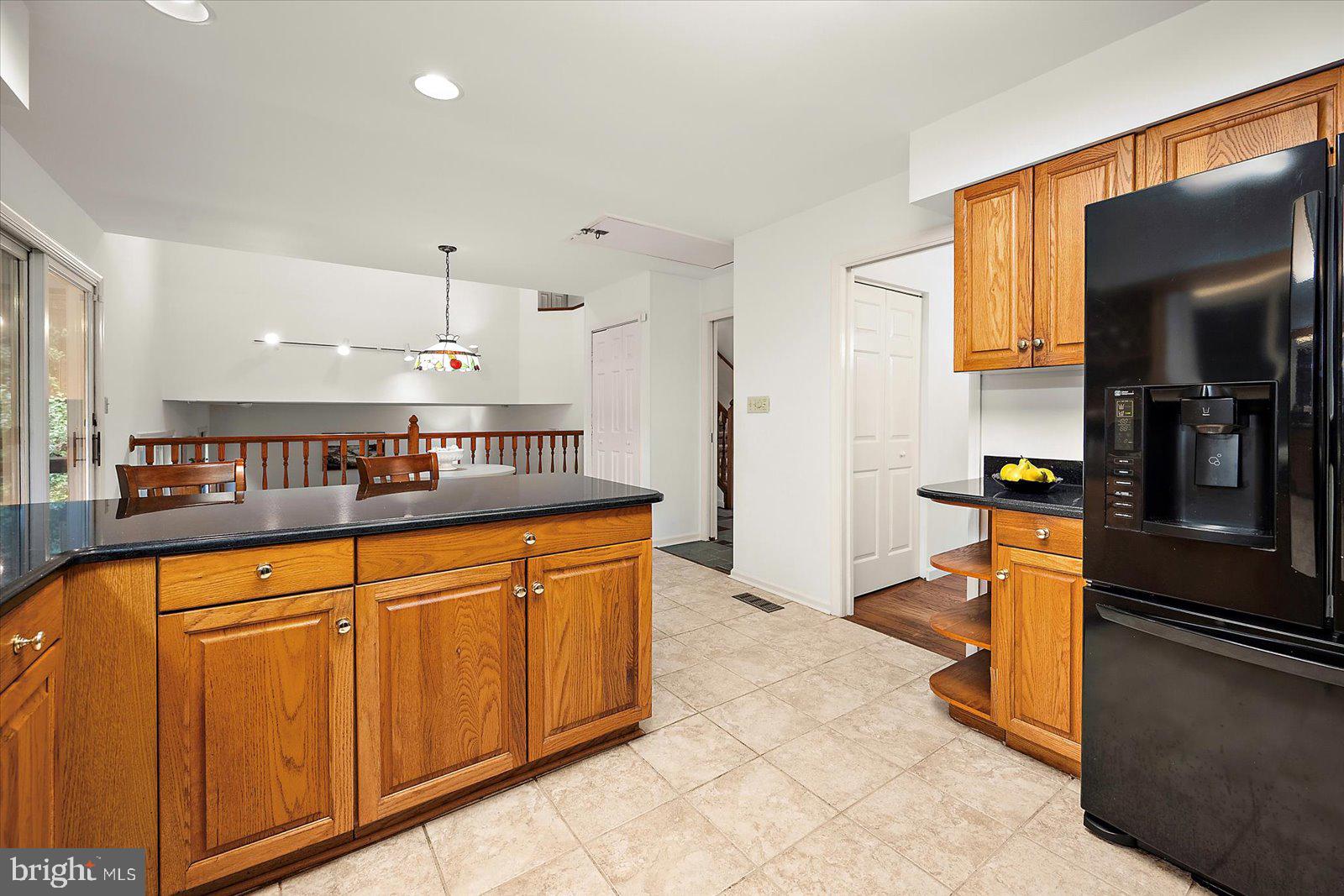 GOLF CLUB SHORES III - Residential