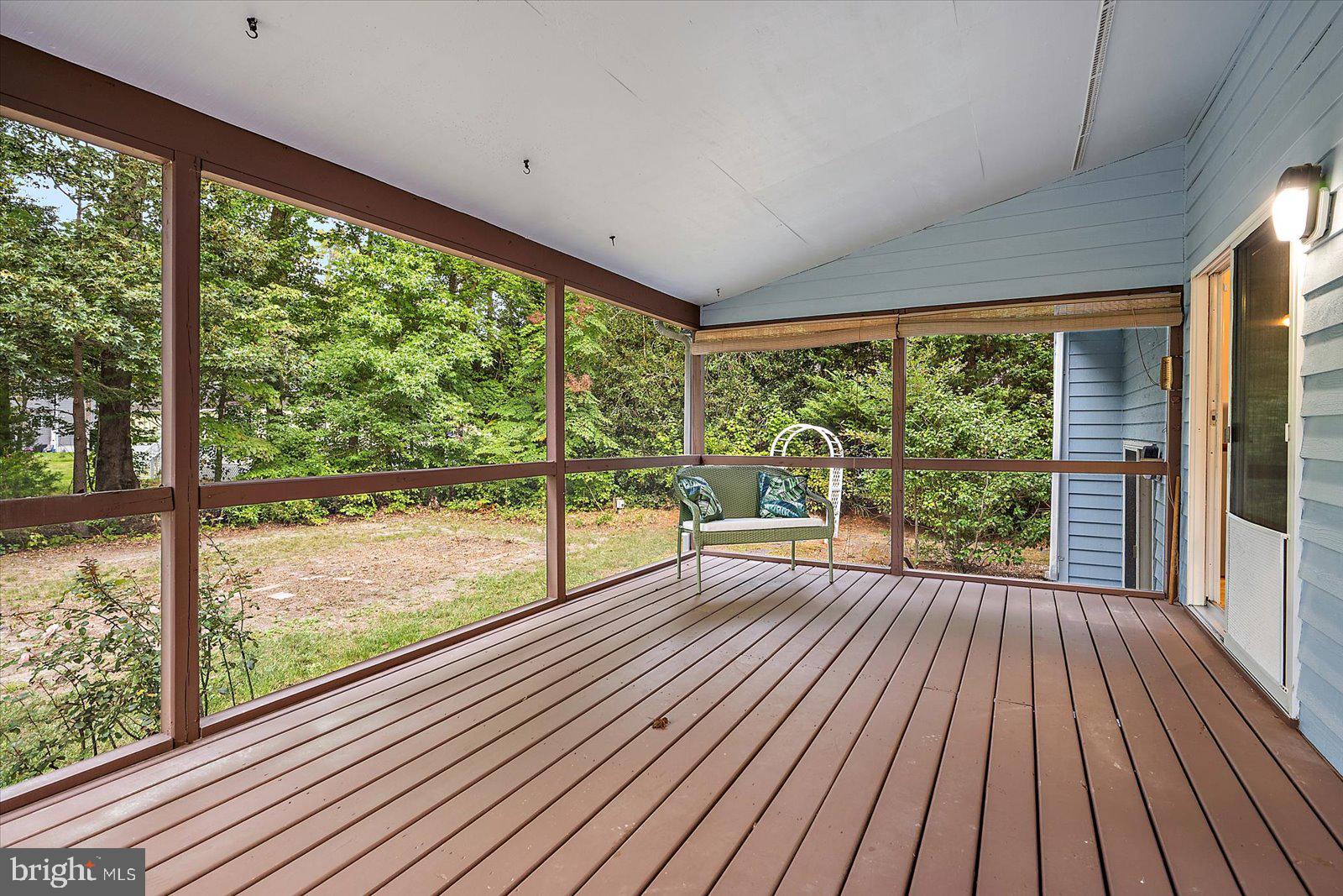 GOLF CLUB SHORES III - Residential