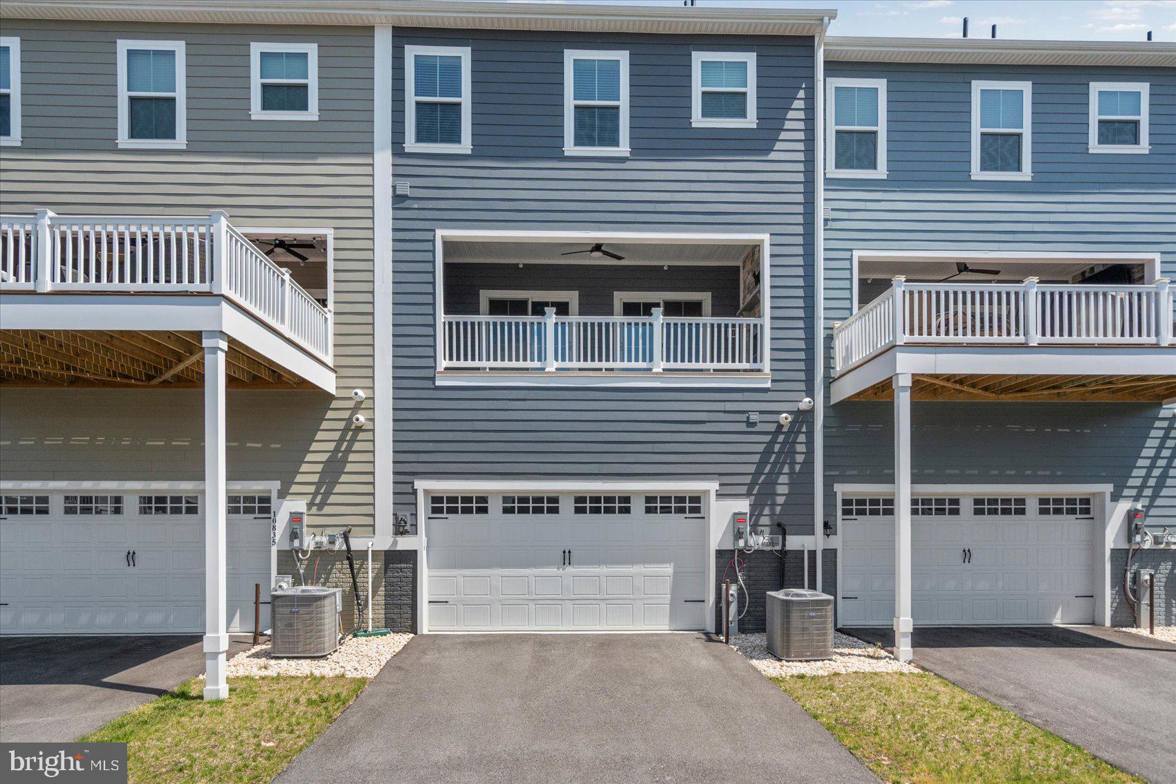 GREENLEIGH AT CROSSROADS - Residential