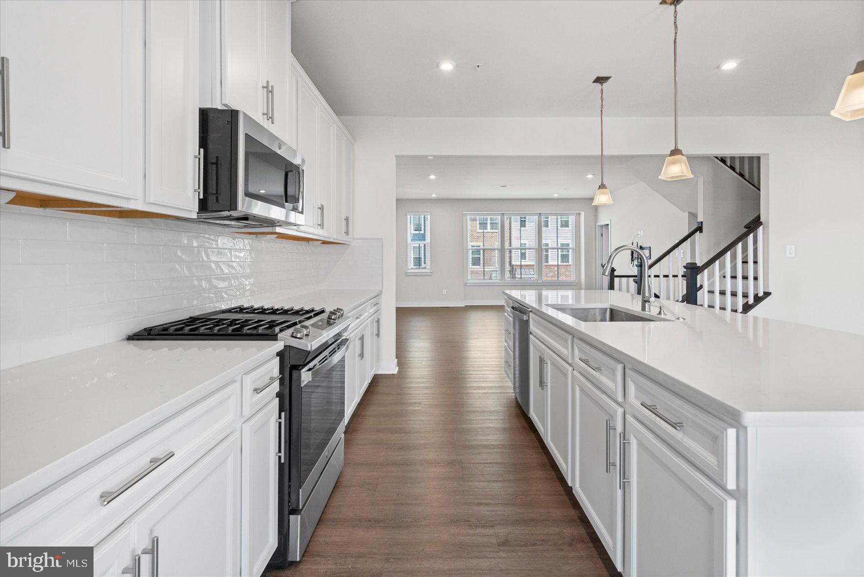 GREENLEIGH AT CROSSROADS - Residential