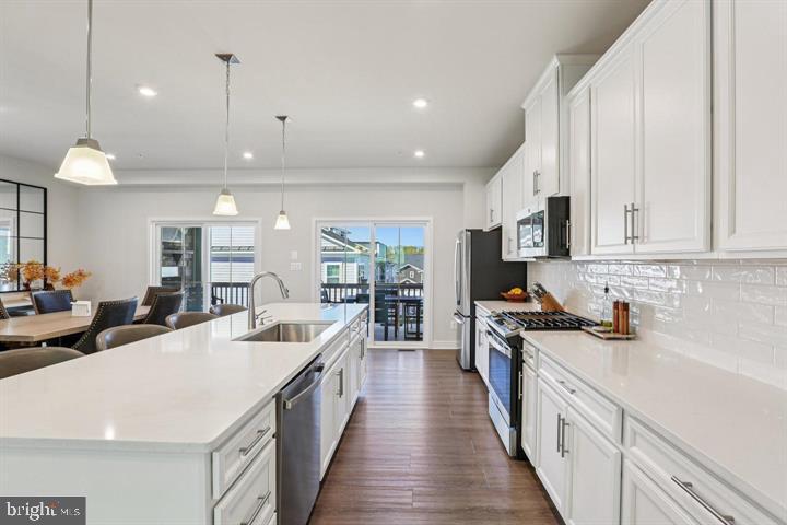 GREENLEIGH AT CROSSROADS - Residential