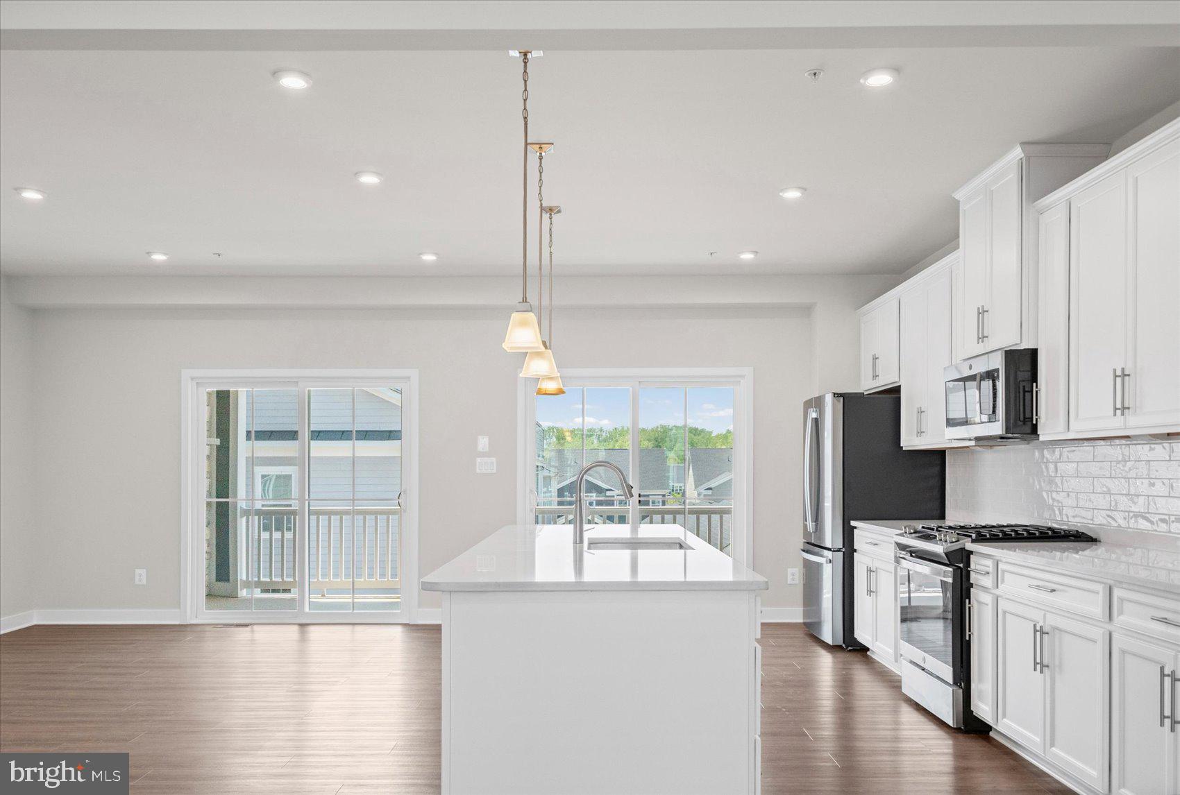GREENLEIGH AT CROSSROADS - Residential